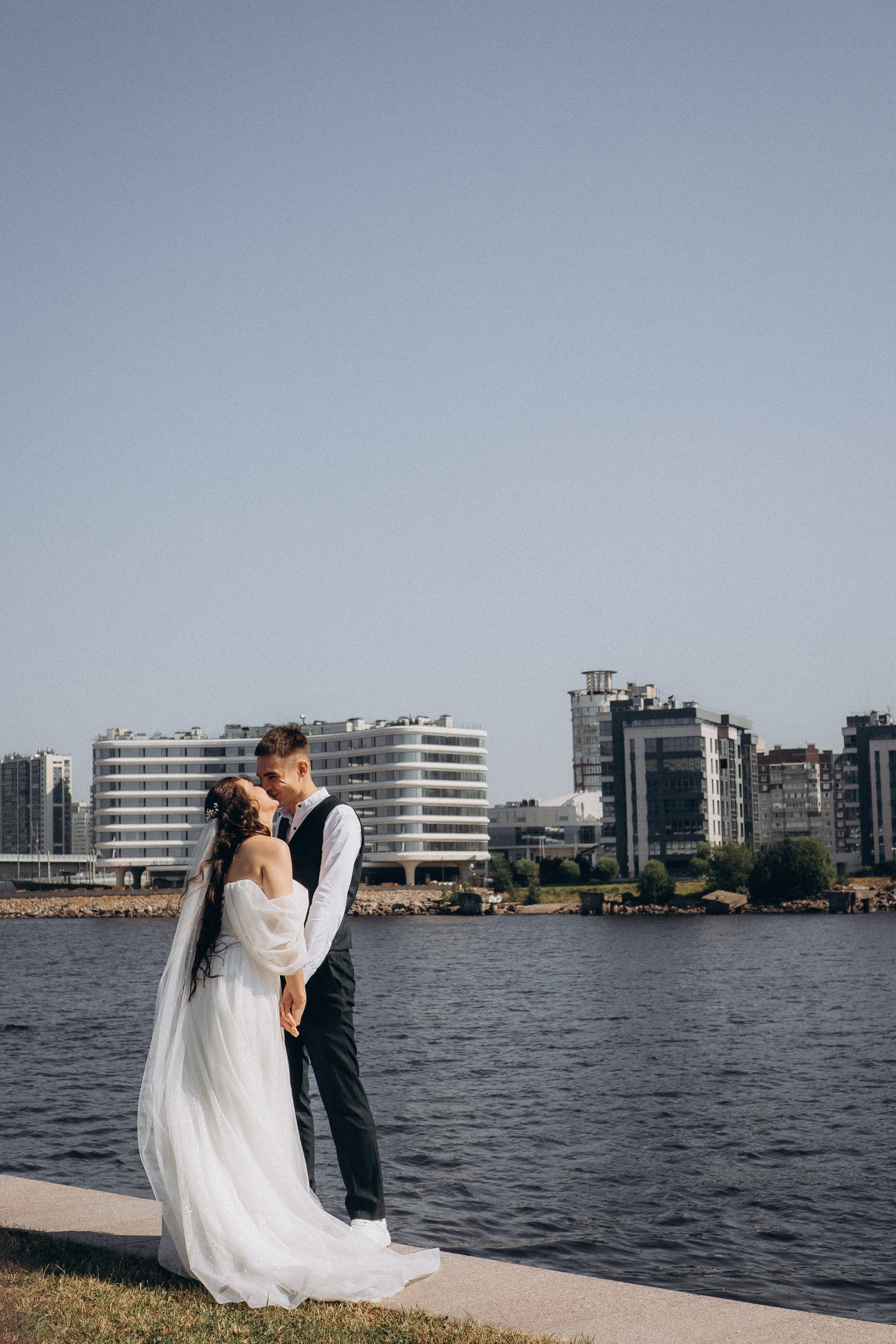 СВАДЕБНАЯ СЬЕМК В ПАРКЕ 300-ЛЕТИЯ. Профессиональный фотограф, Санкт-Петербург — Виктория Богомолова