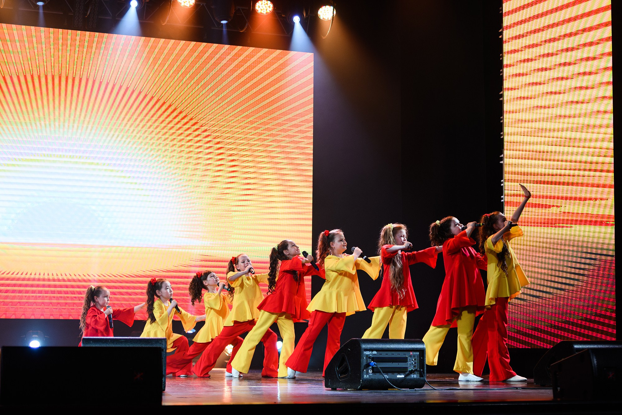 Концерт Вокал Хореографической Студии «Счастливый день». Константин Солодянкин — свадебный и репортажный фотограф в Екатеринбурге и Верхней Пышме