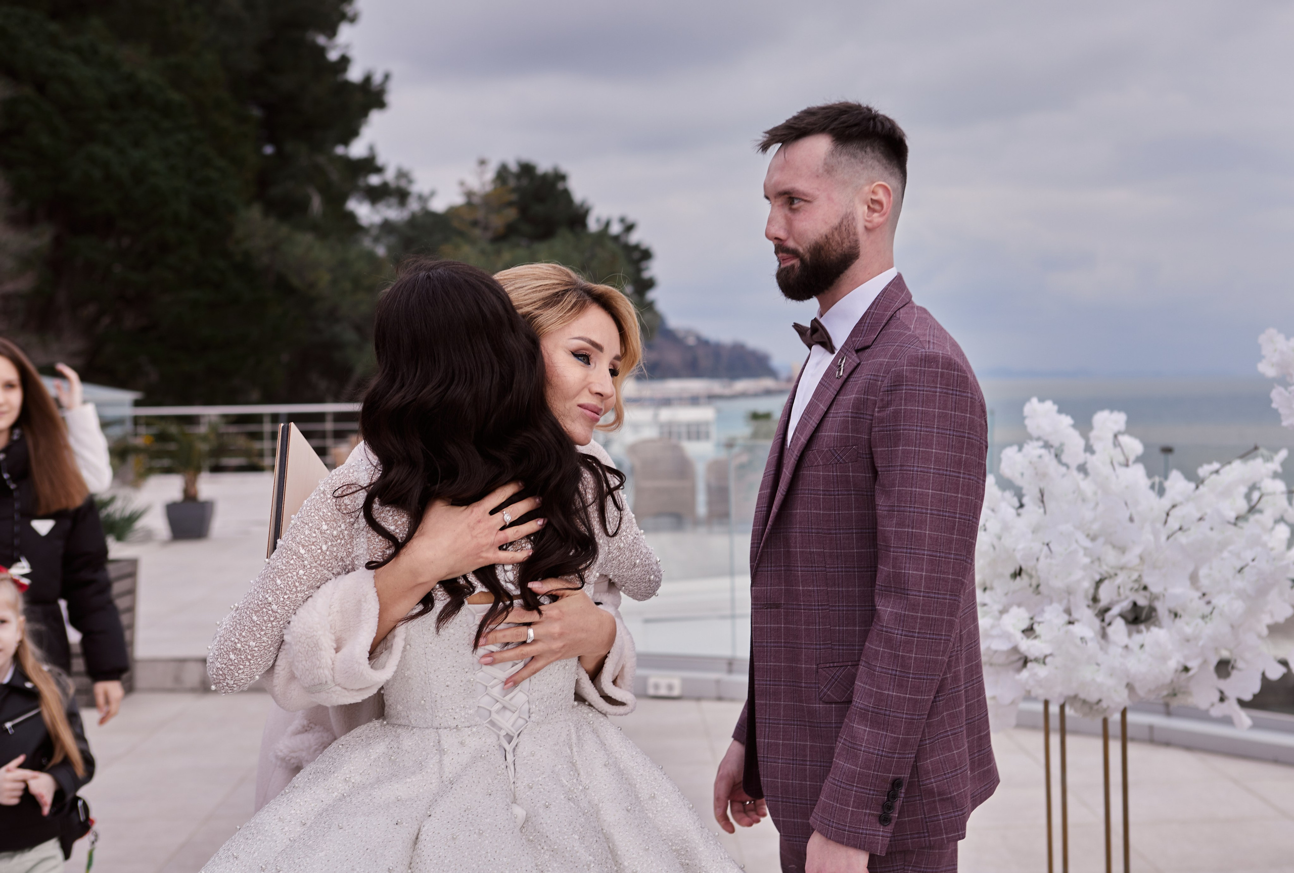 Denis & Elmira свадьба в Сочи. Свадебный и семейный фотограф в Сочи-Красной поляне Ларионова Анна