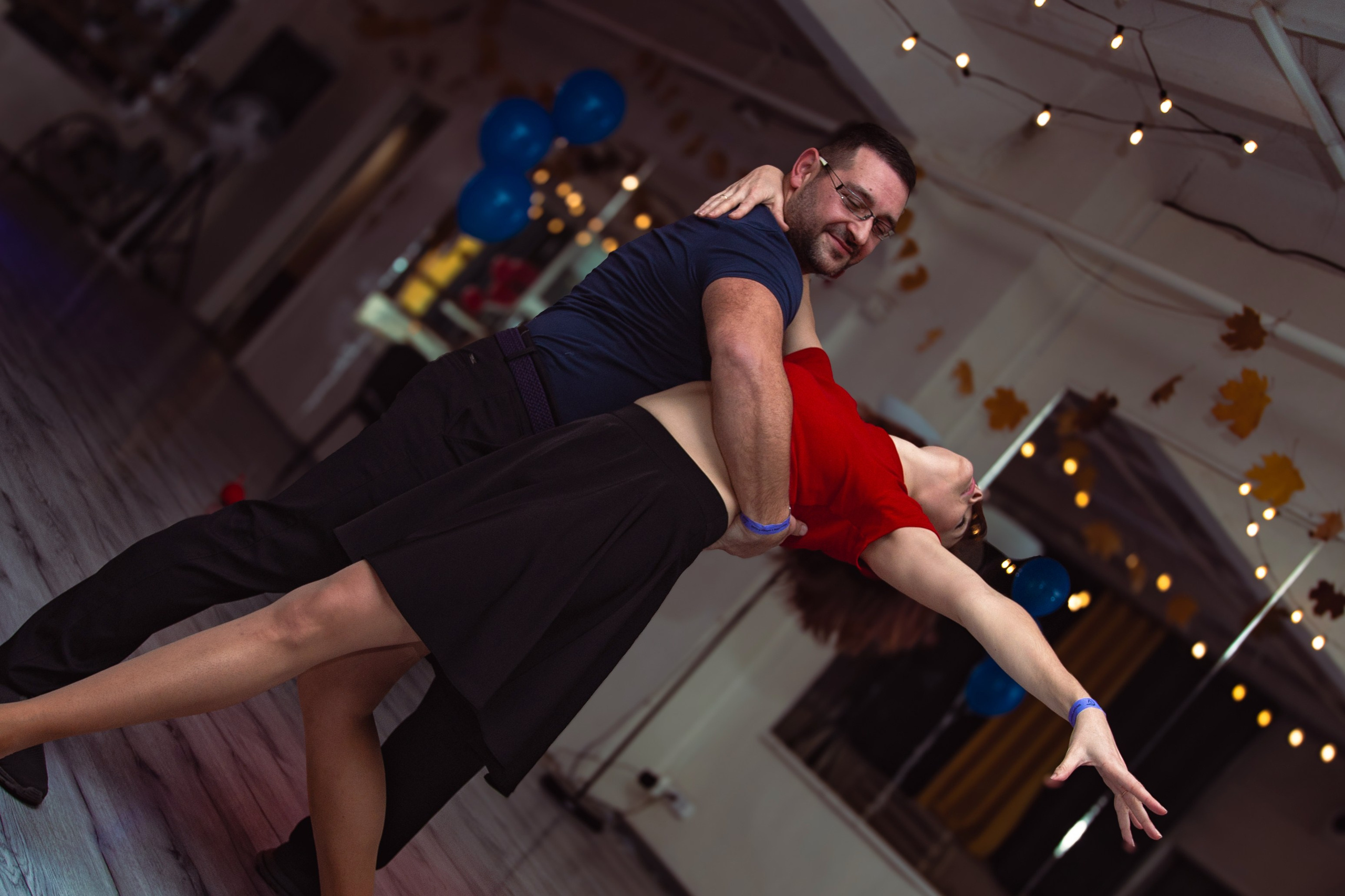 Вечеринка в школе танцев Dance cafe