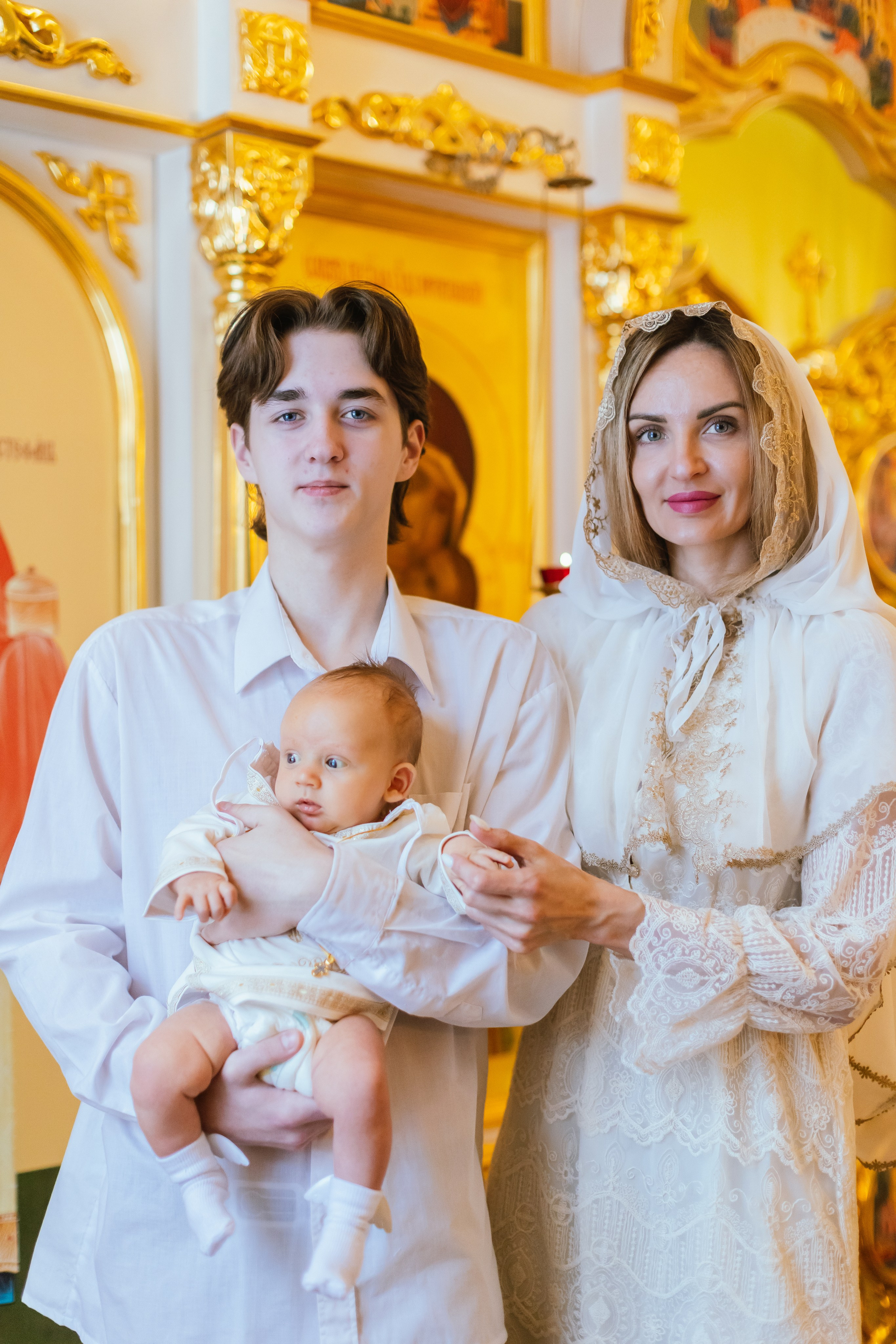 Фотосъемка крещения. Фото и видео Москва, Московский. Свадебный фотограф, видеограф, фотосессии, видеосъемка