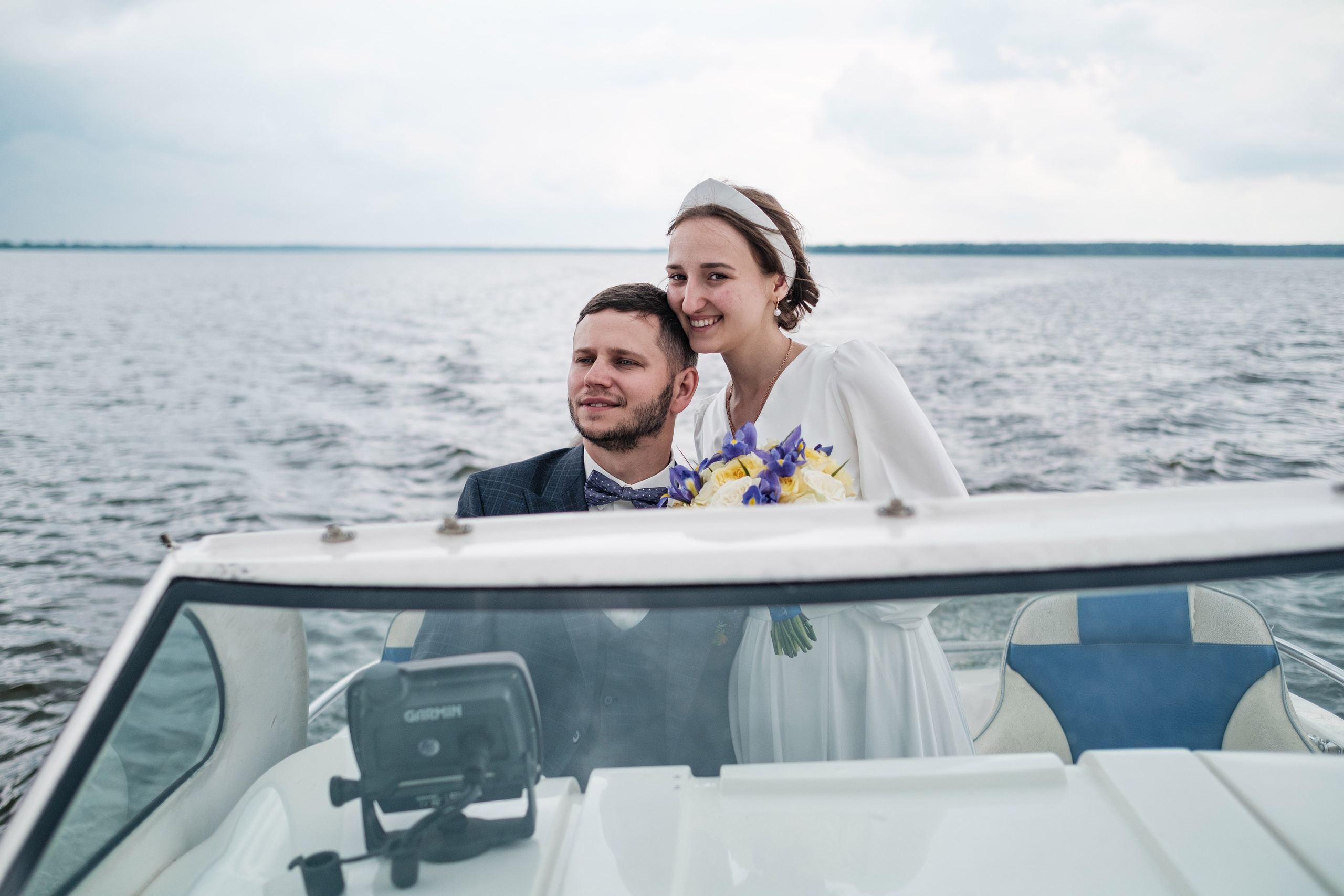 Венчание и прогулка на катере Александра и Софии. Фотограф в Москве Максим Скоробогатов