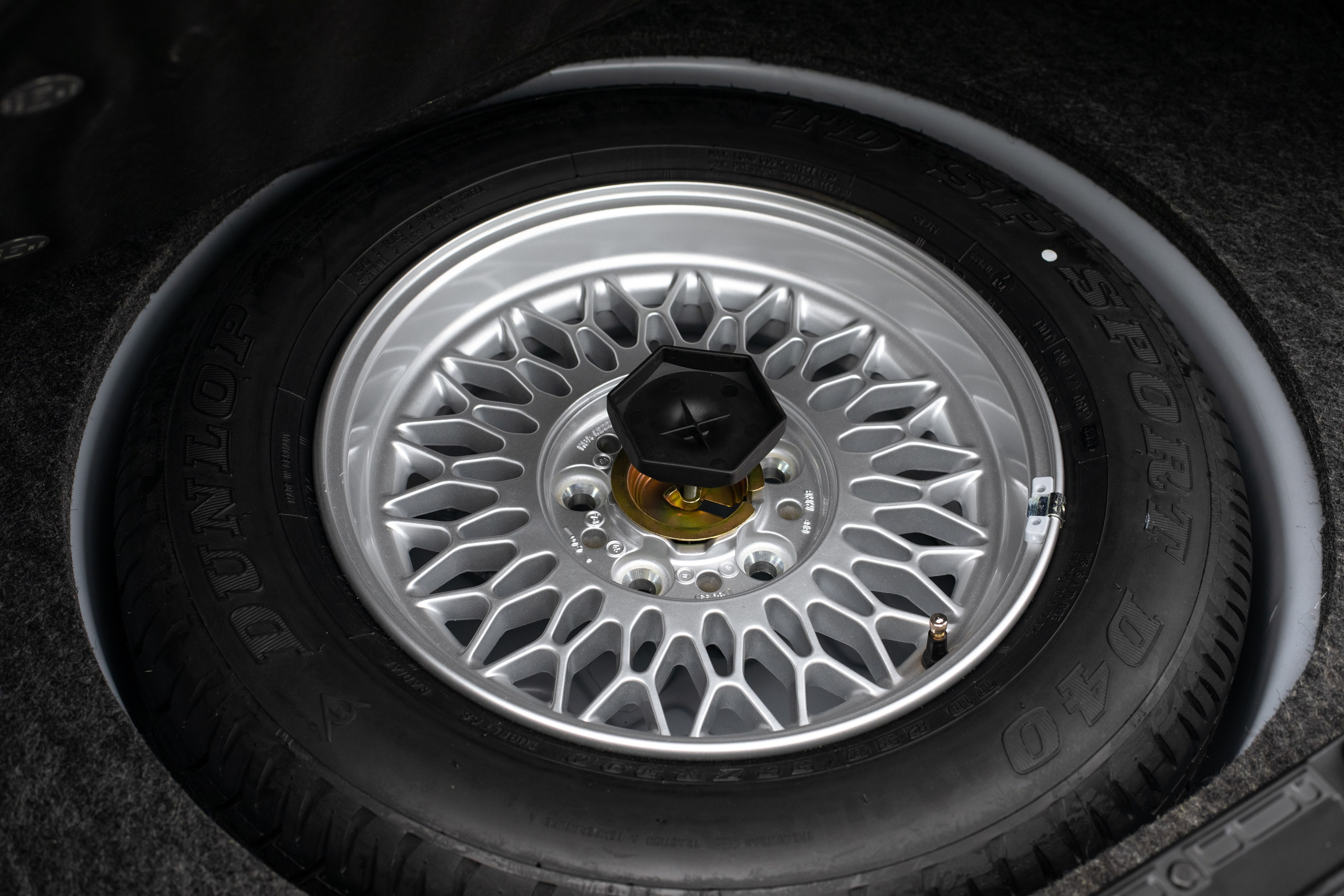 BMW E34. Автомобильный фотограф в Москве Андрей Емельянов