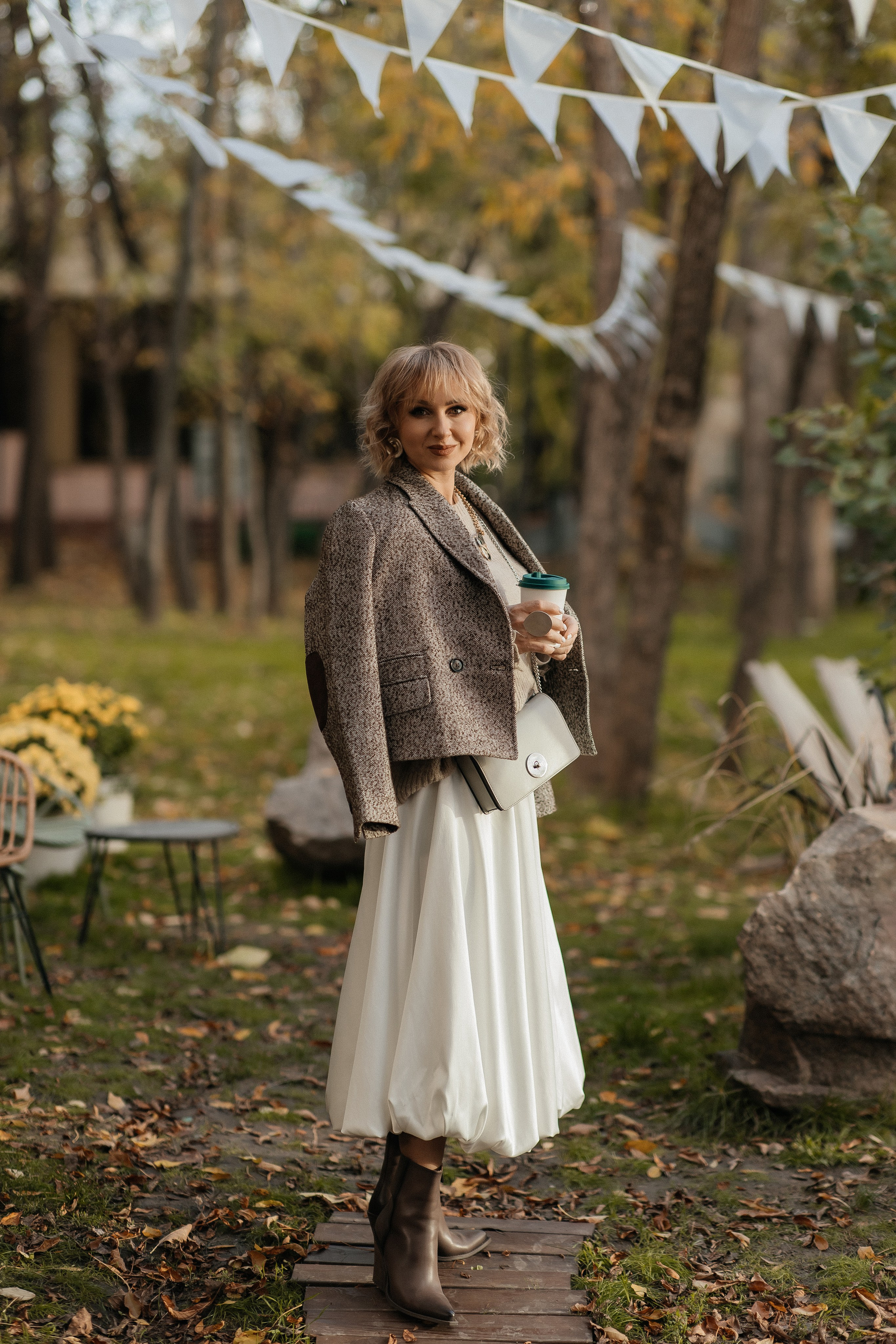 Маша и осень