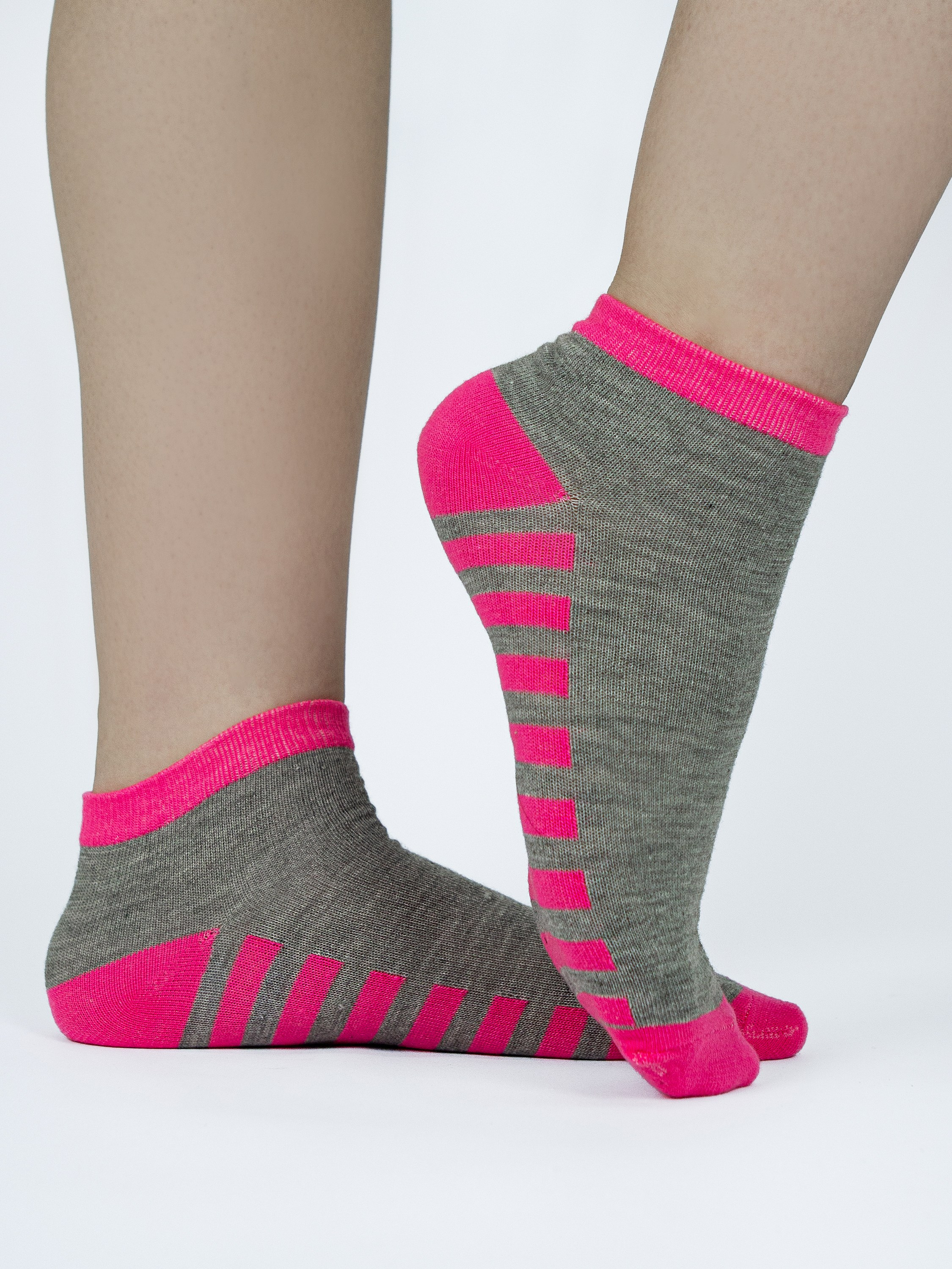 Обувь // Носки. DEWA | фотостудия для маркетплейсов