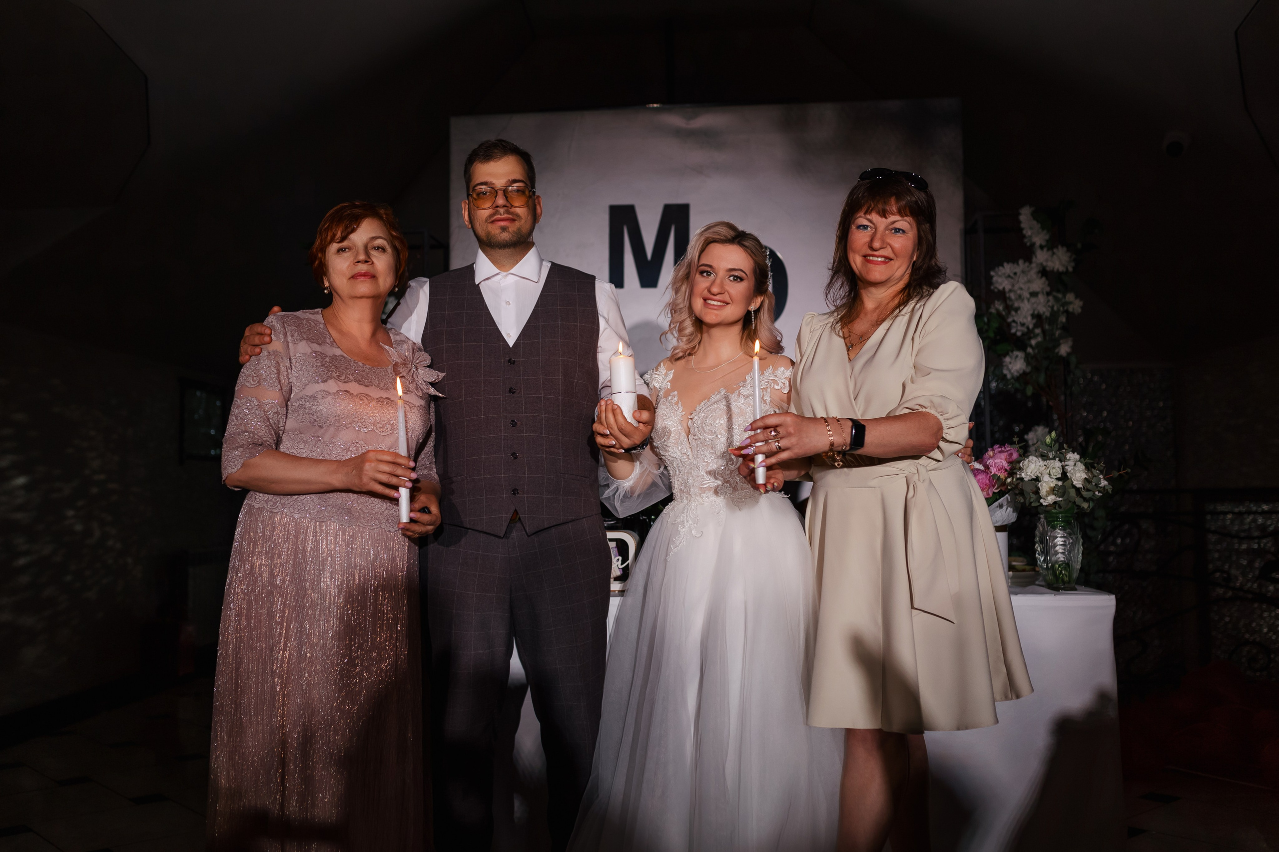 Максим и Юля. Дом офицеров. Свадебный фотограф в Хабаровске