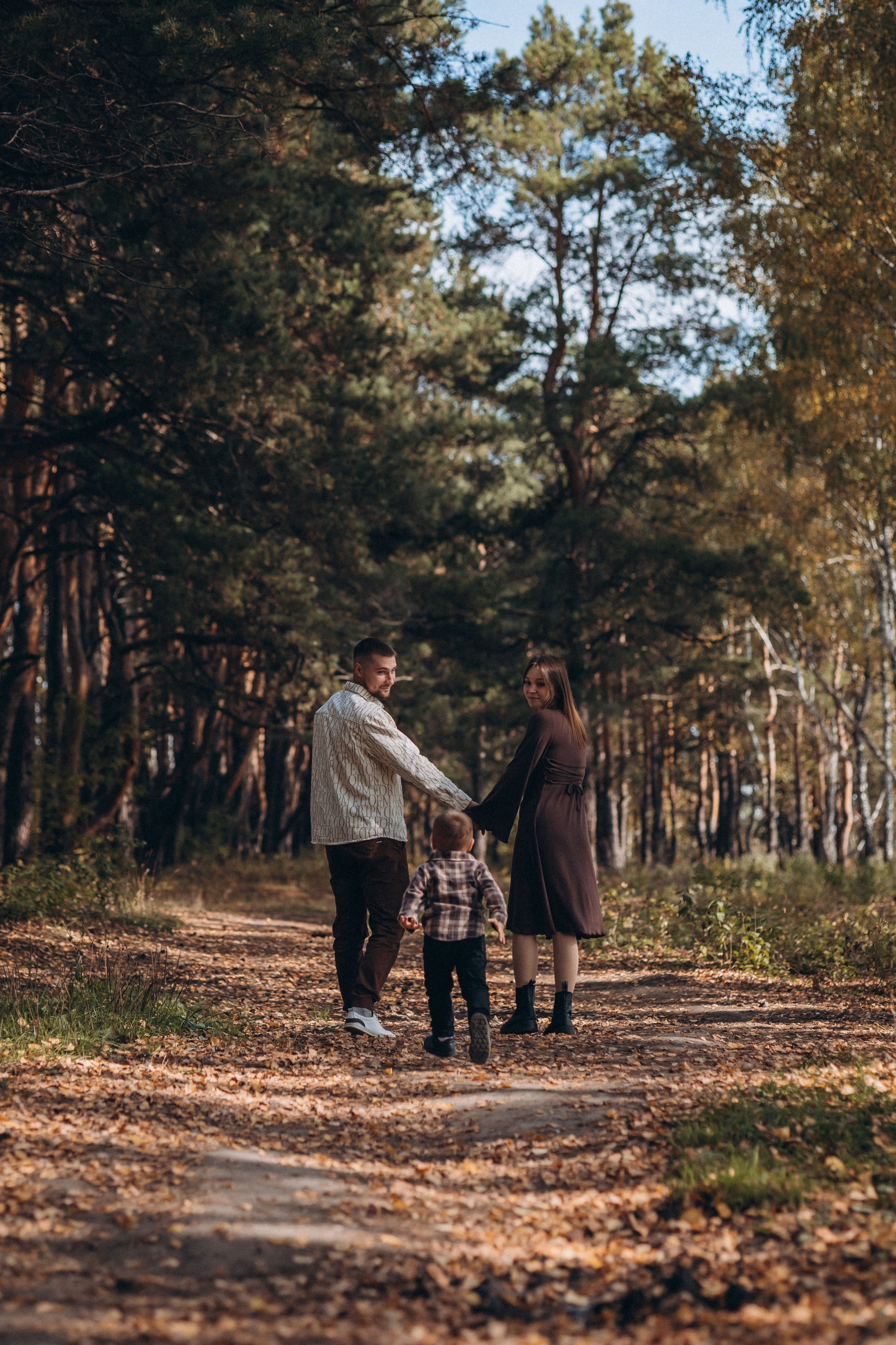 Семья Колесниковых. Семейный фотограф Нижневартовск Тюмень Ефимова Ирина