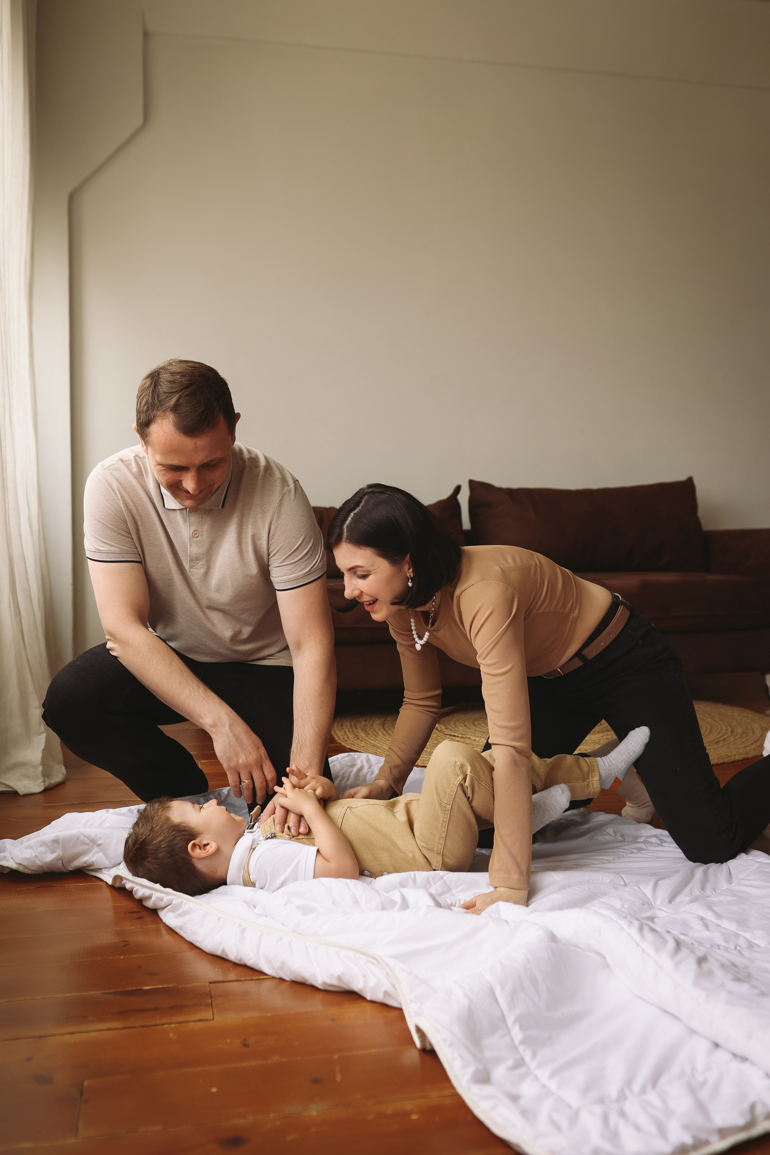 Семейная фотосессия в студии семейная фотосессия в Москве. Фотограф Владимир Москва
