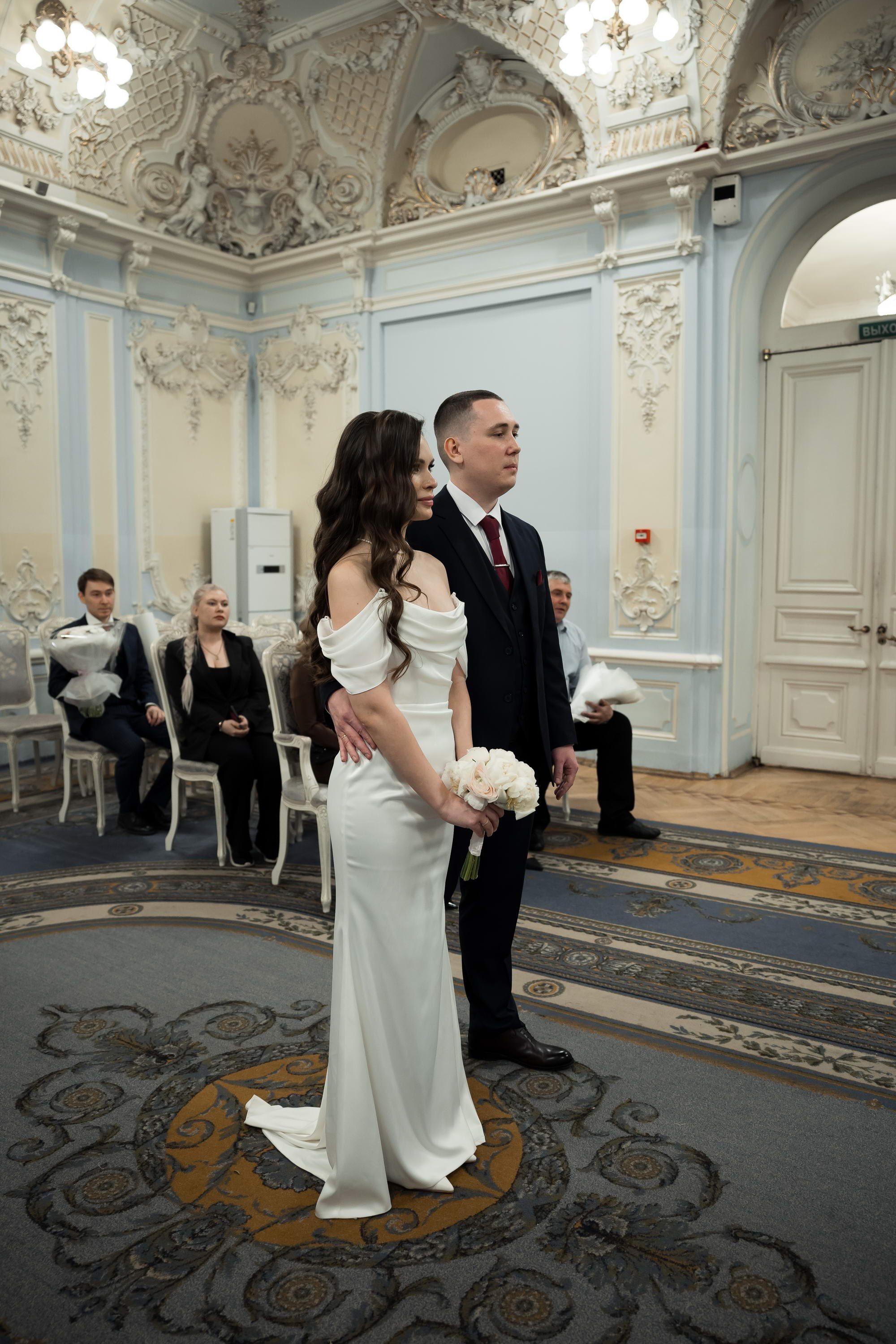 Свадебная фотосессия на Фурштатской. Свадебный фотограф Игорь Брундасов 8PHOTO на свадьбу венчание загс СПб