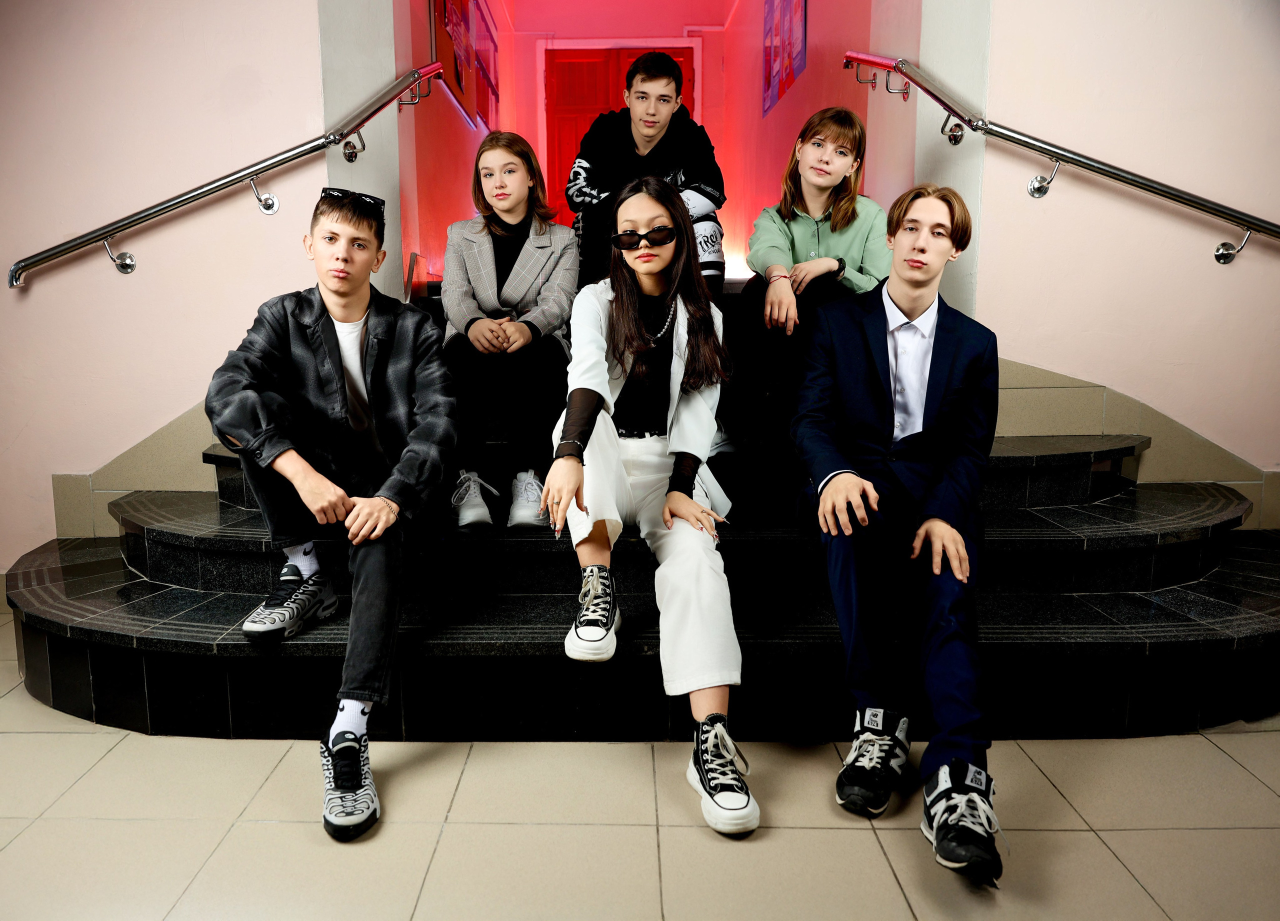 9 классы 2025 год. Артём Печерин фотограф в Оленегорске