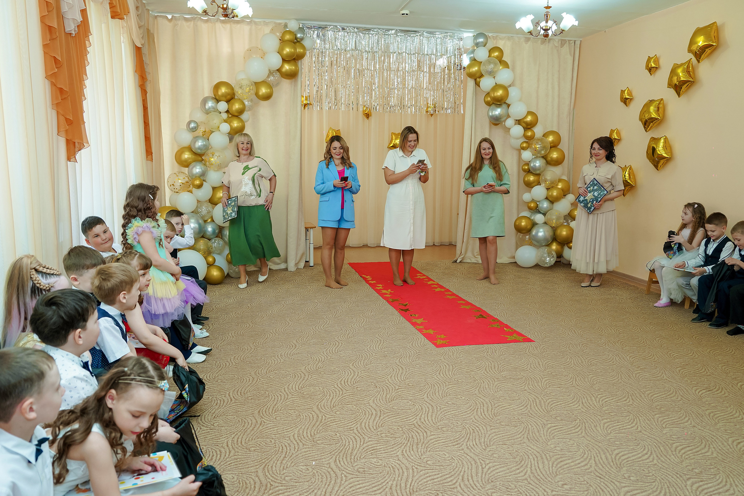 Фотосъемка видеосъёмка фотограф видеооператор новогодних утренников  в. Фотограф, видеооператор Нина Коршунова