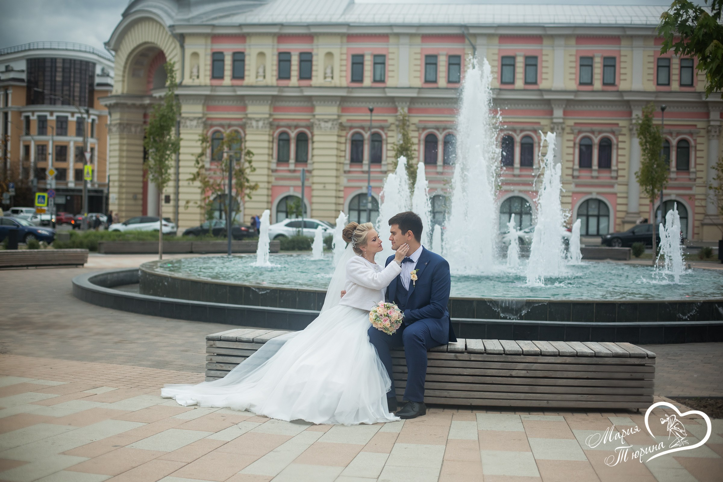 Прогулка по Набережной. Свадебная фотосъёмка в Москве, Туле