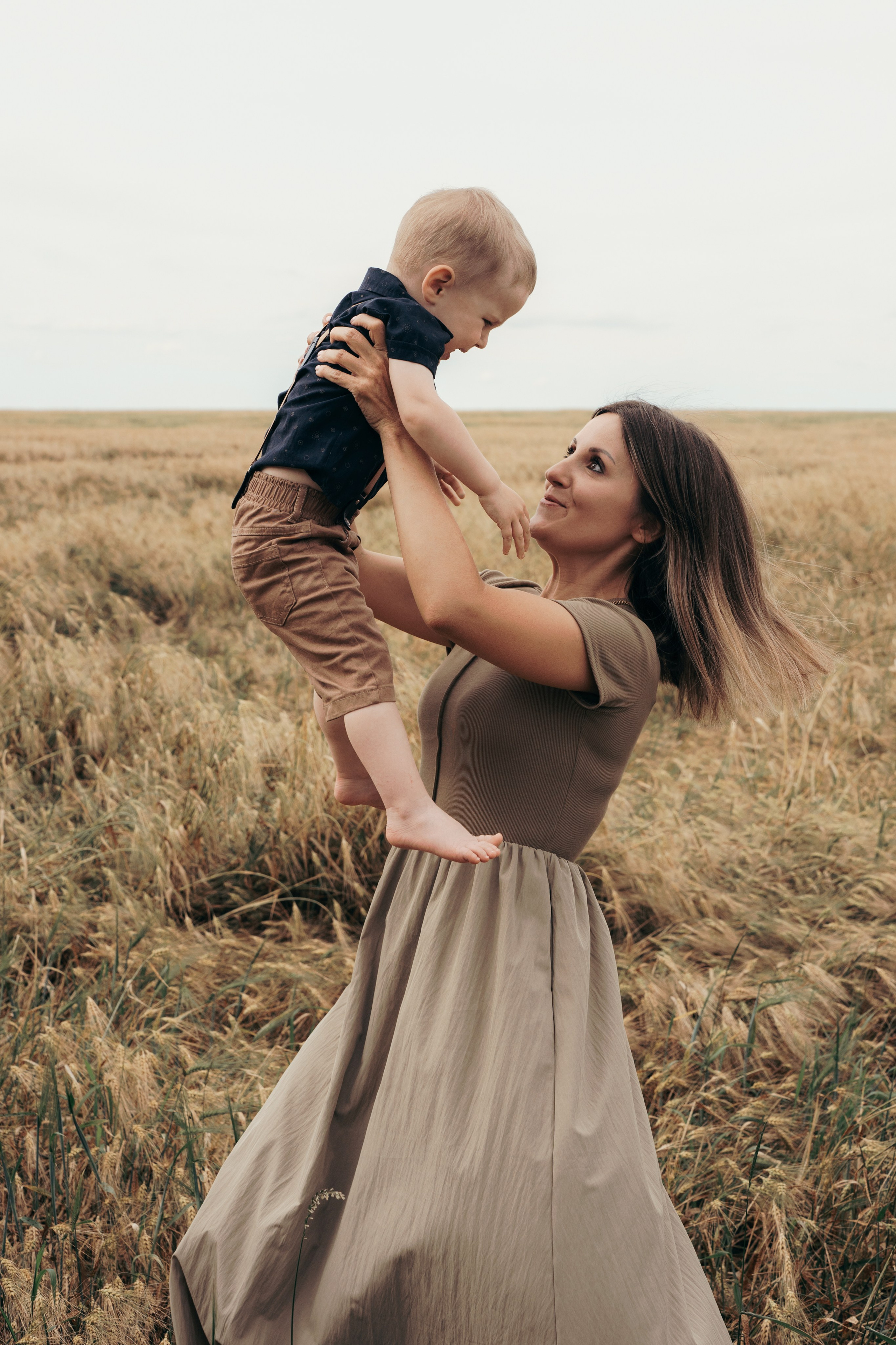 Золотое лето мамы и сына. Ваш семейный фотограф в Минске — Вика Трегубова