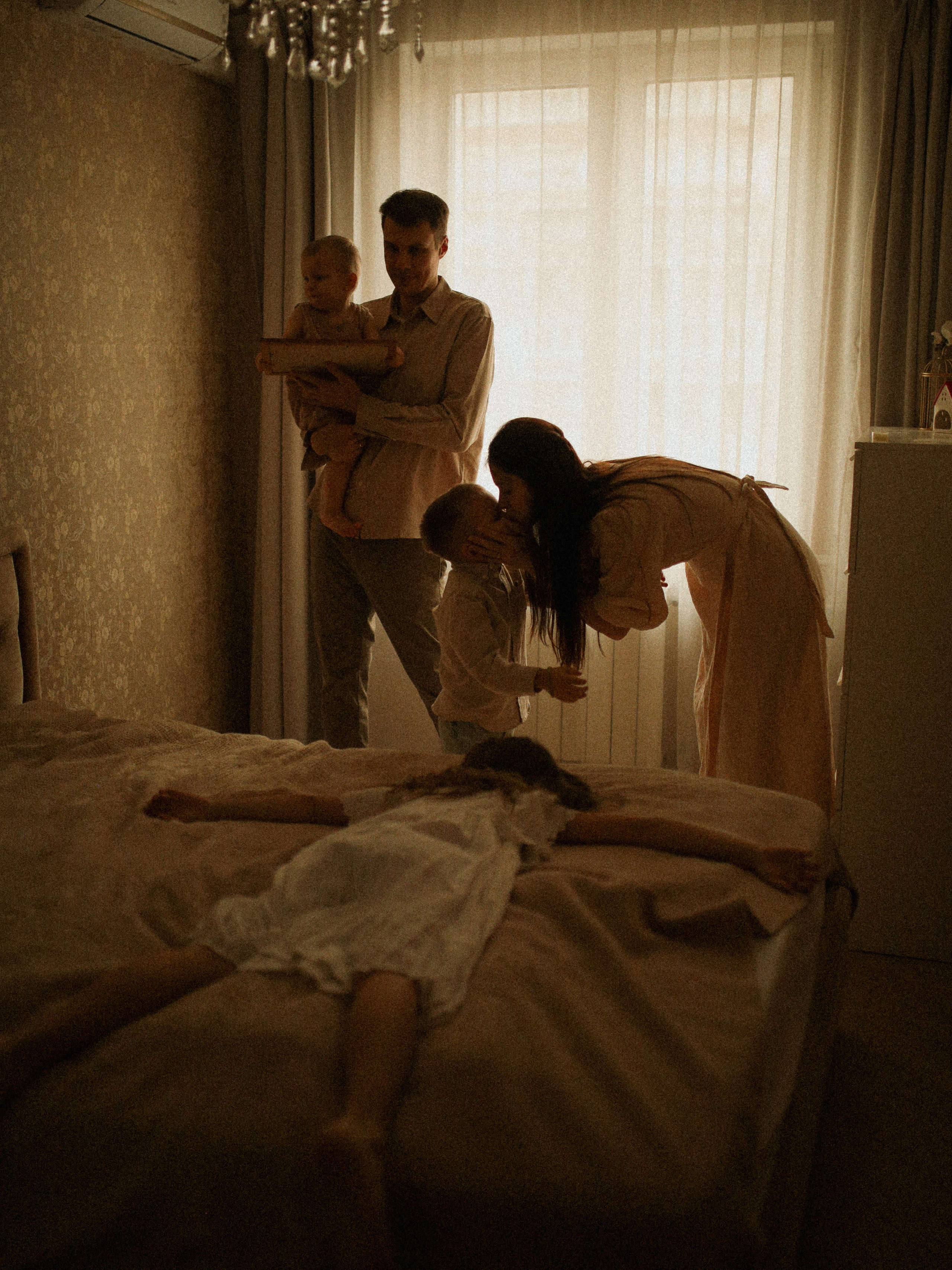 Катюша, Артем и детки Есения, Филипп и Мирон. Семейный фотограф в Москве и Люберцах Юлия Гуськова