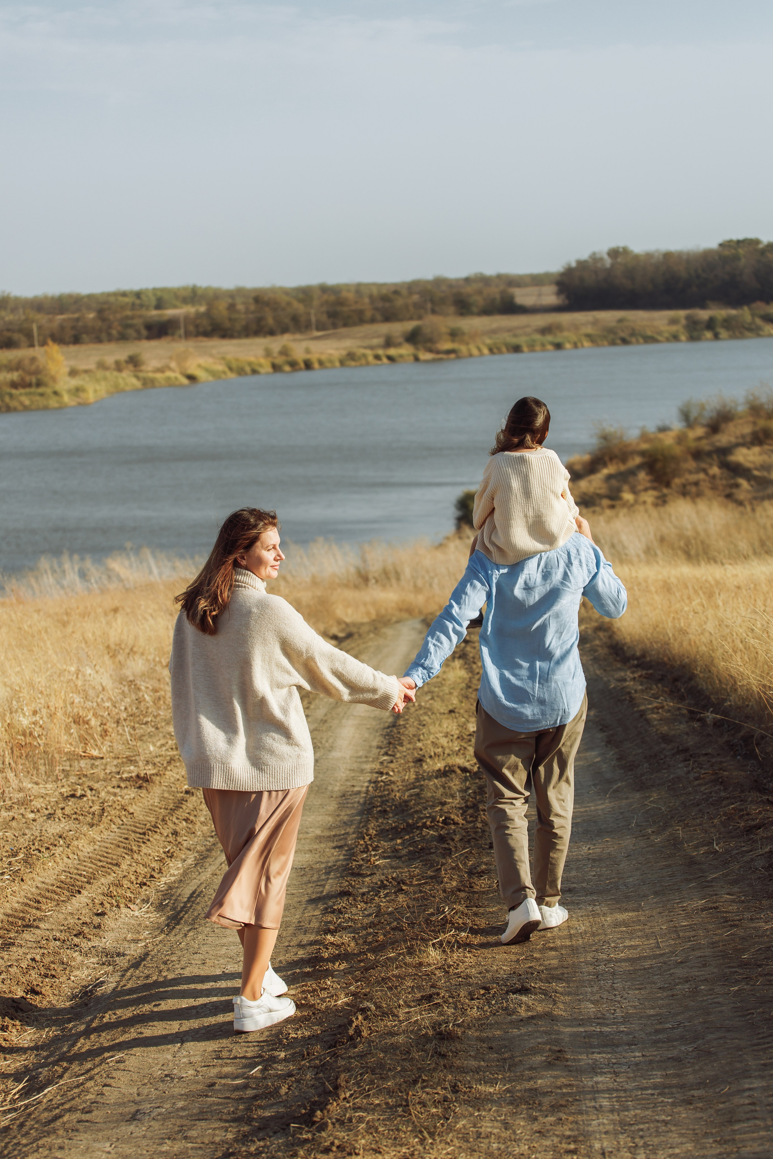 Семейная фотосессия на природе, Новопокровская. Свадебный и семейный фотограф в Краснодарском крае Мария Данилкина
