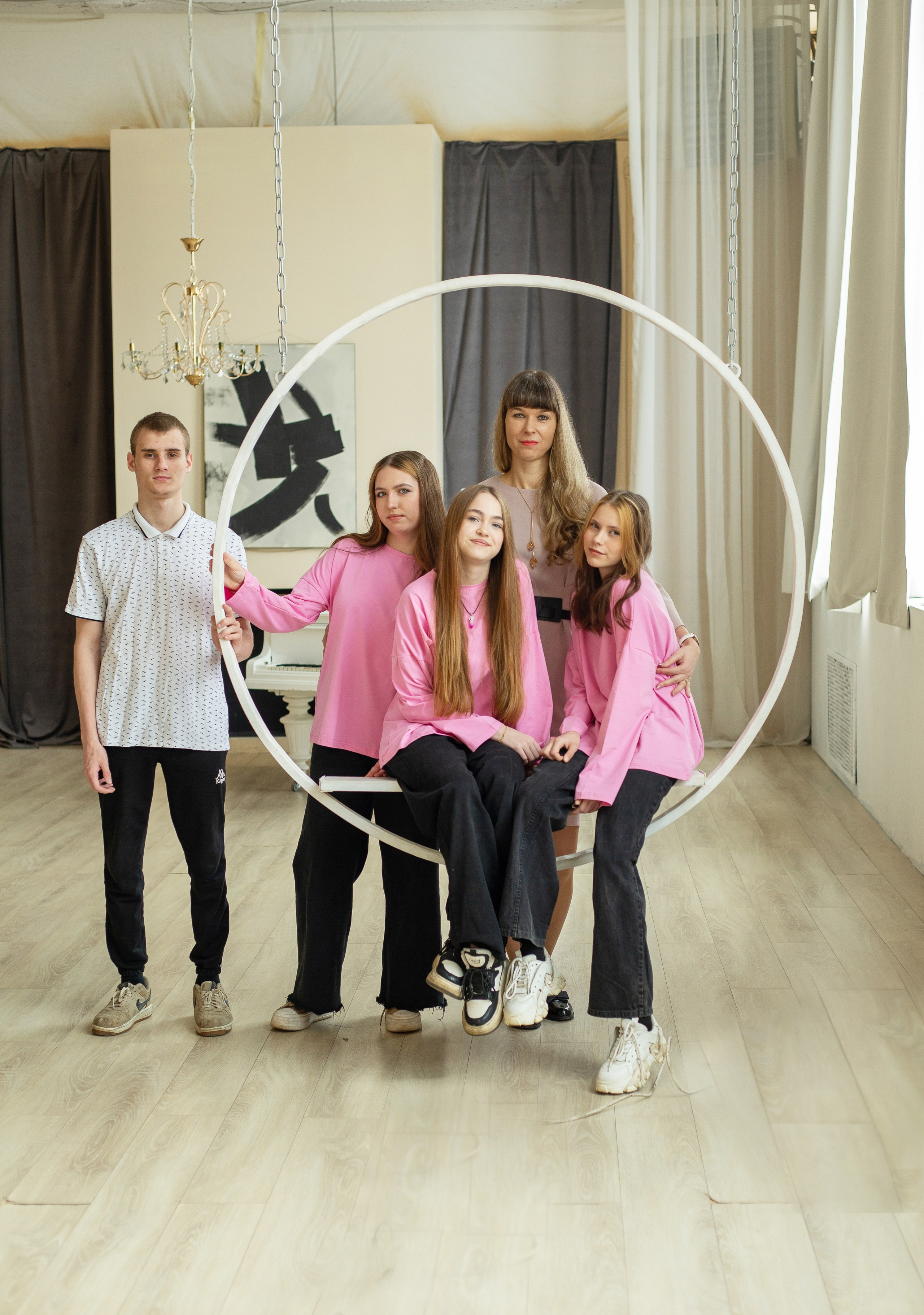 Студия «Фотомания» зал Роял. Выпускные альбомы Воронеж от Веры Соколовой