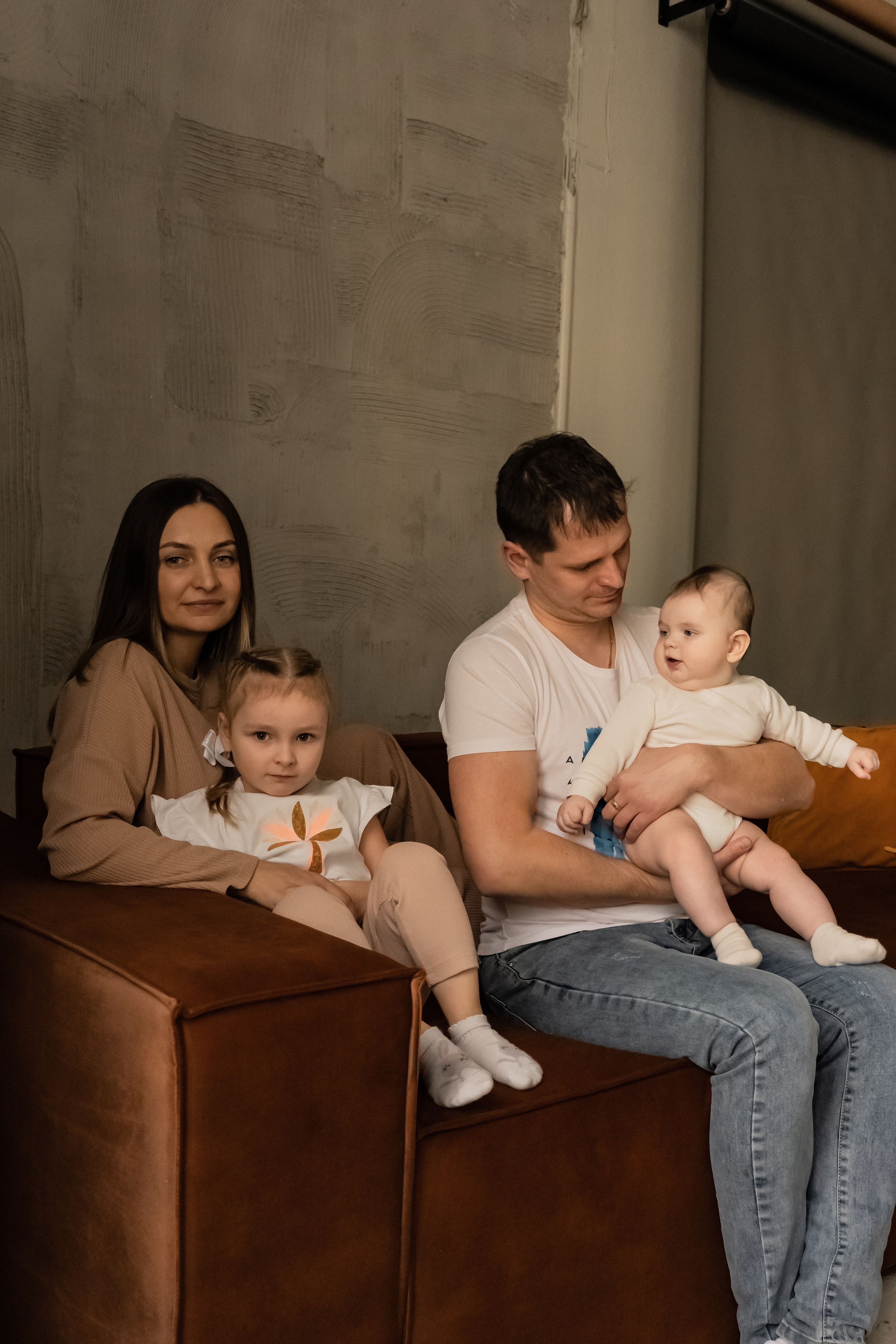 Семья Вероники и Вальдаса. Ваш семейный фотограф в Минске — Вика Трегубова