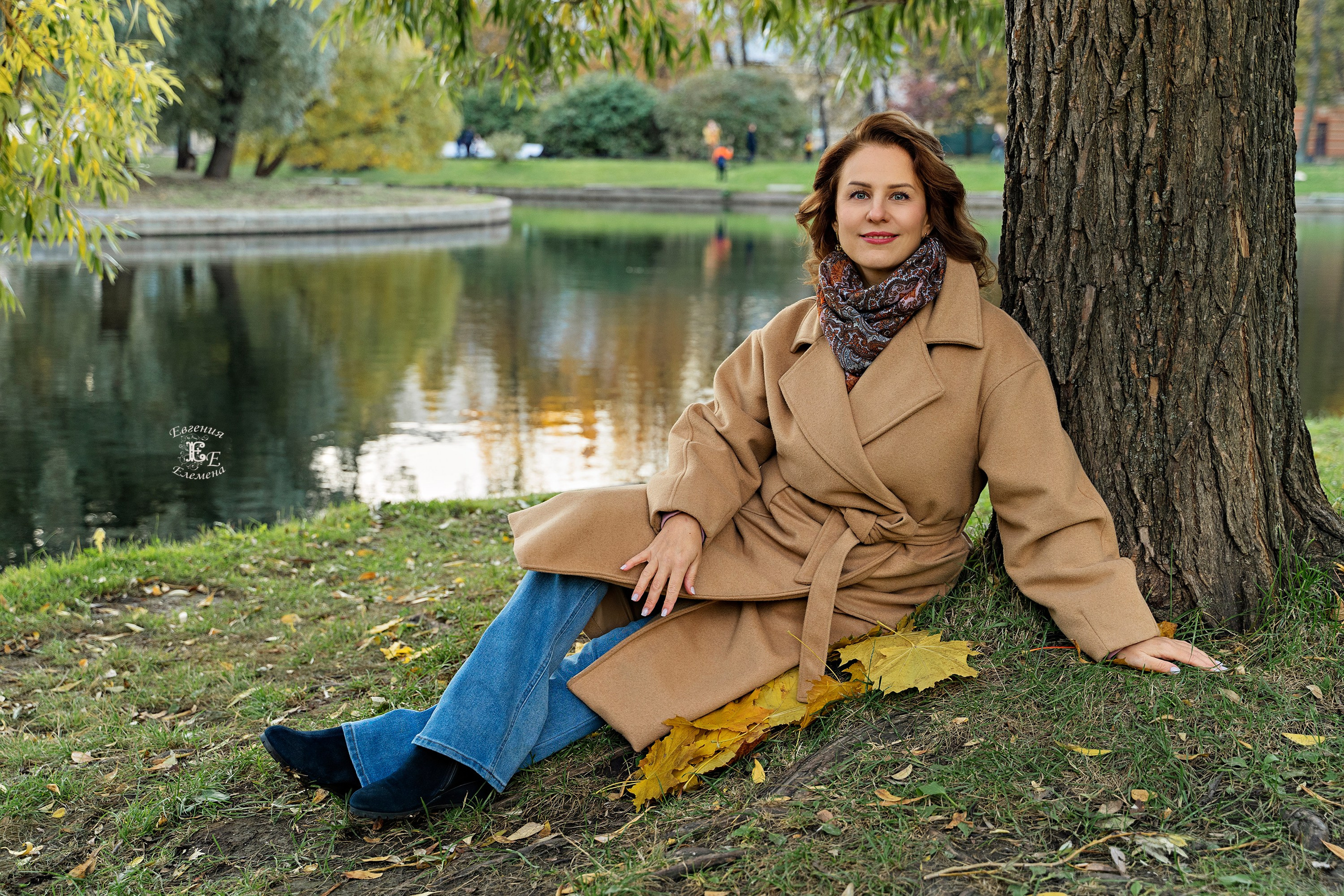 Групповая осенняя фотография. Семейный и портретный фотограф в Санкт-Петербурге Евгения Елемена