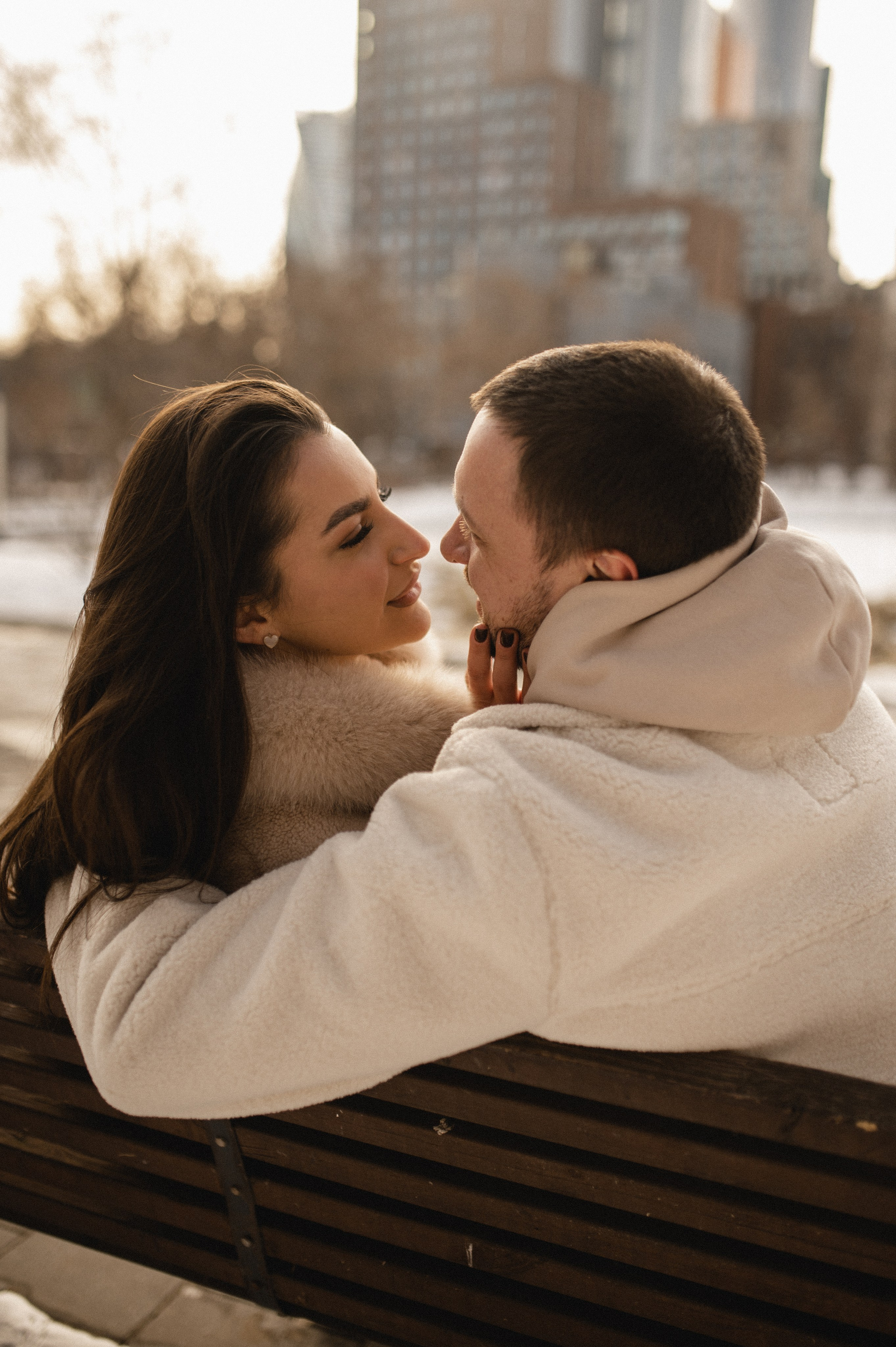 Лавстори стрит фотосессия в зимней Москве. Семейная фотосессия Бутово Москва фотограф Алина Морщагина