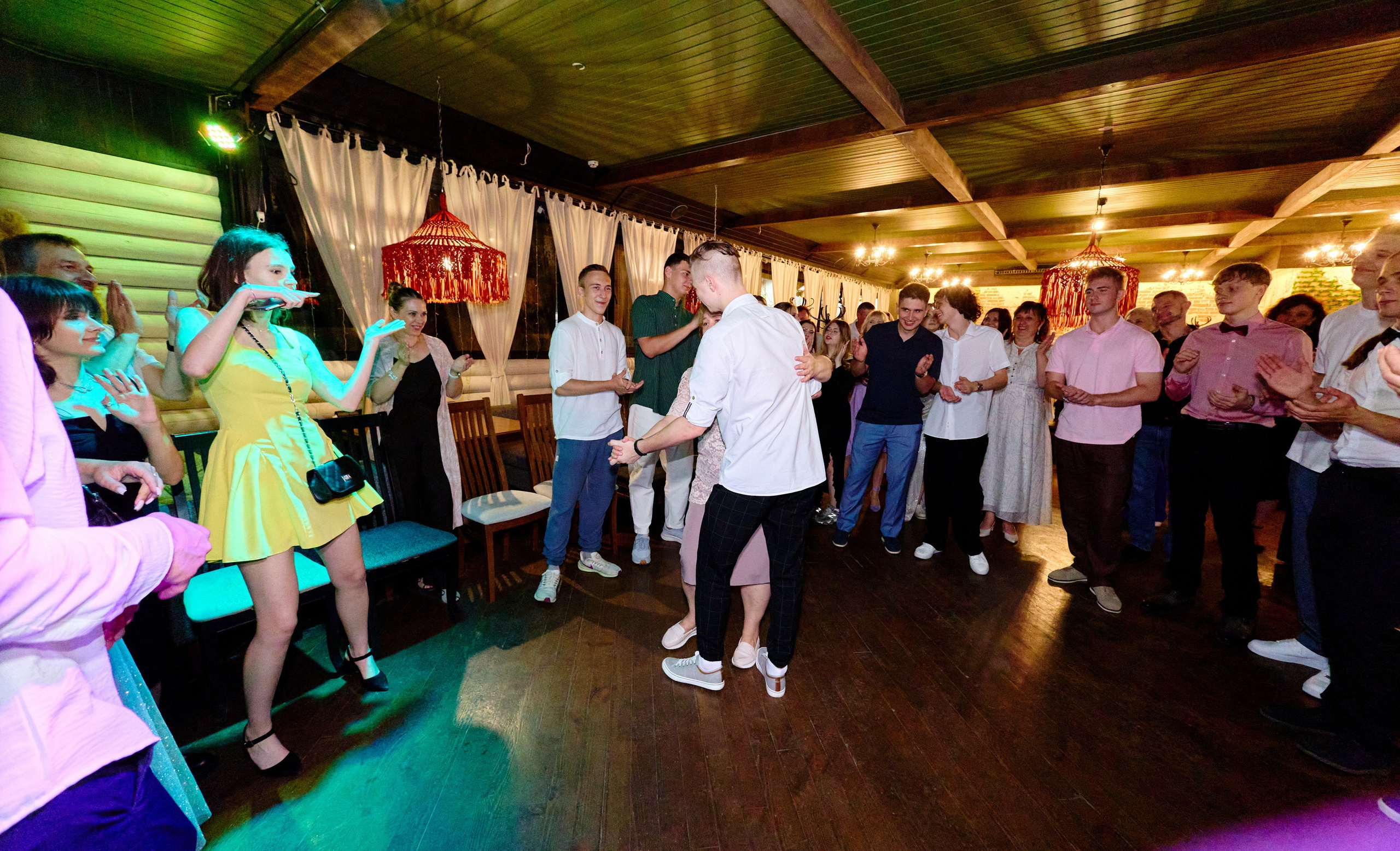 Выпускной 35 Сош. Фотограф Выпускные альбомы Таганрог Сергей Коробченко