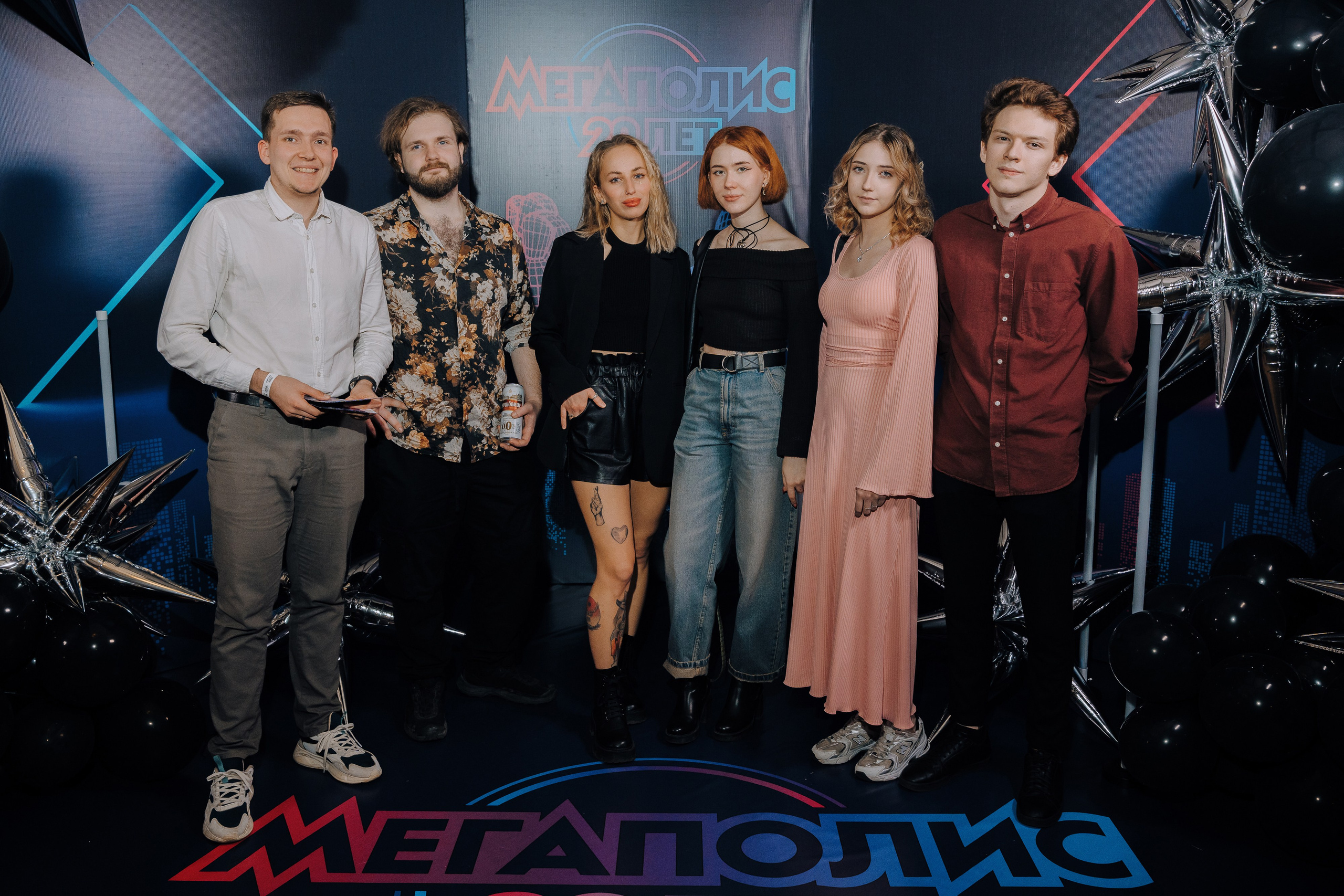 20 ЛЕТ МЕГАПОЛИС ЧЕЛЯБИНСК ХЕДЛАЙНЕР ЕЛКА. Репортажный фотограф Зуев Роман г. Челябинск