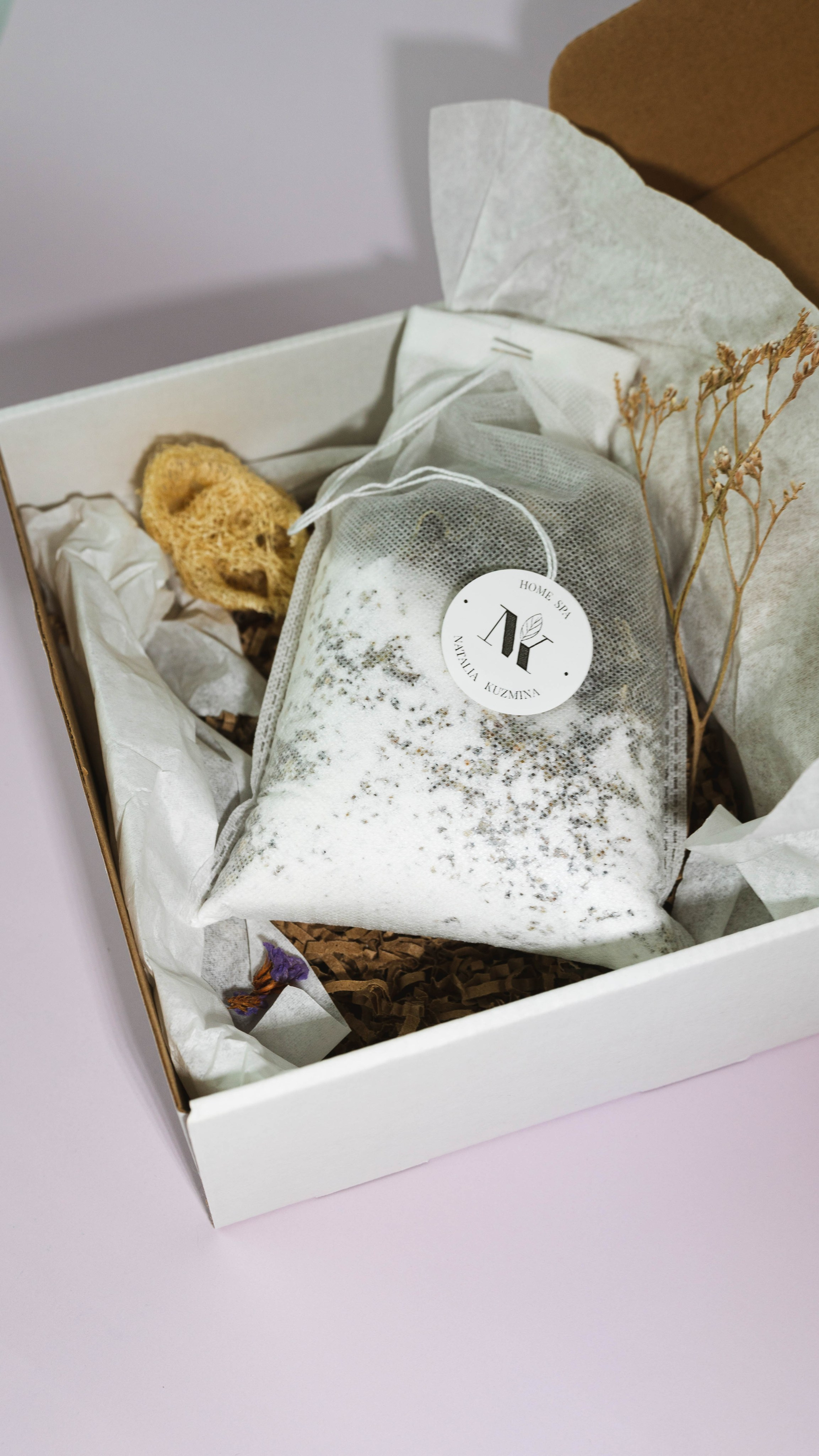 Уходовая косметика. Предметный фотограф Санкт-Петербург