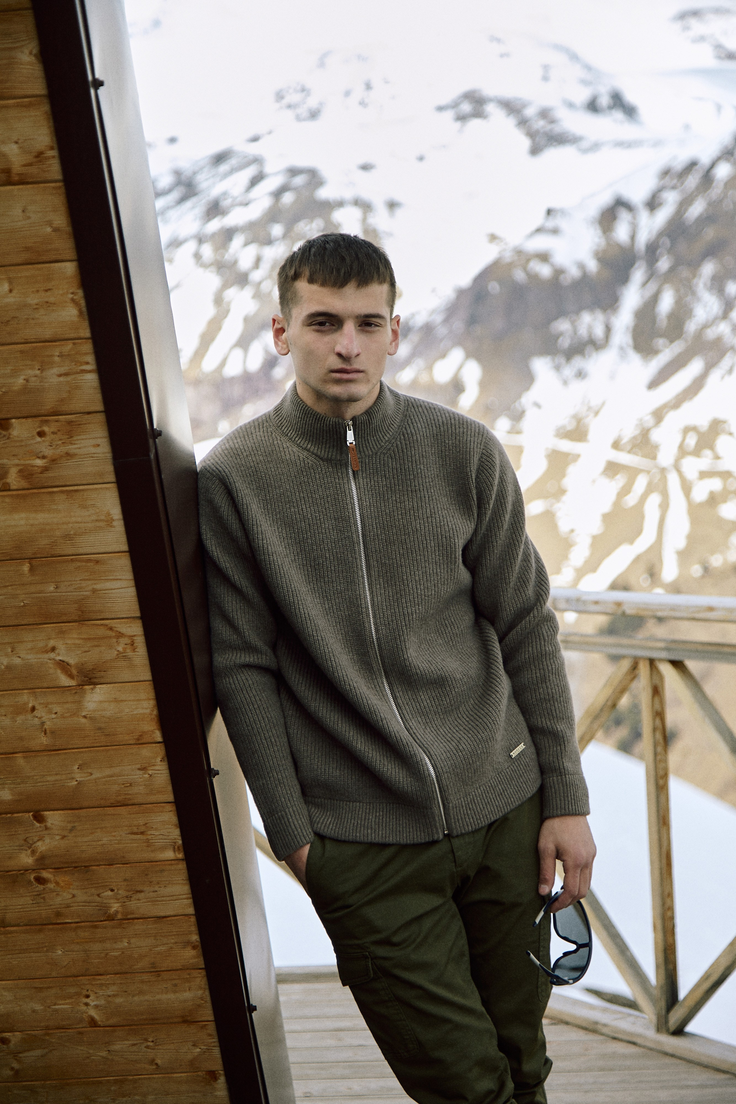 Съемка для бренда одежды под ключ. Фотограф Продюсер в горах КБР / Москва  Нальчик Горы