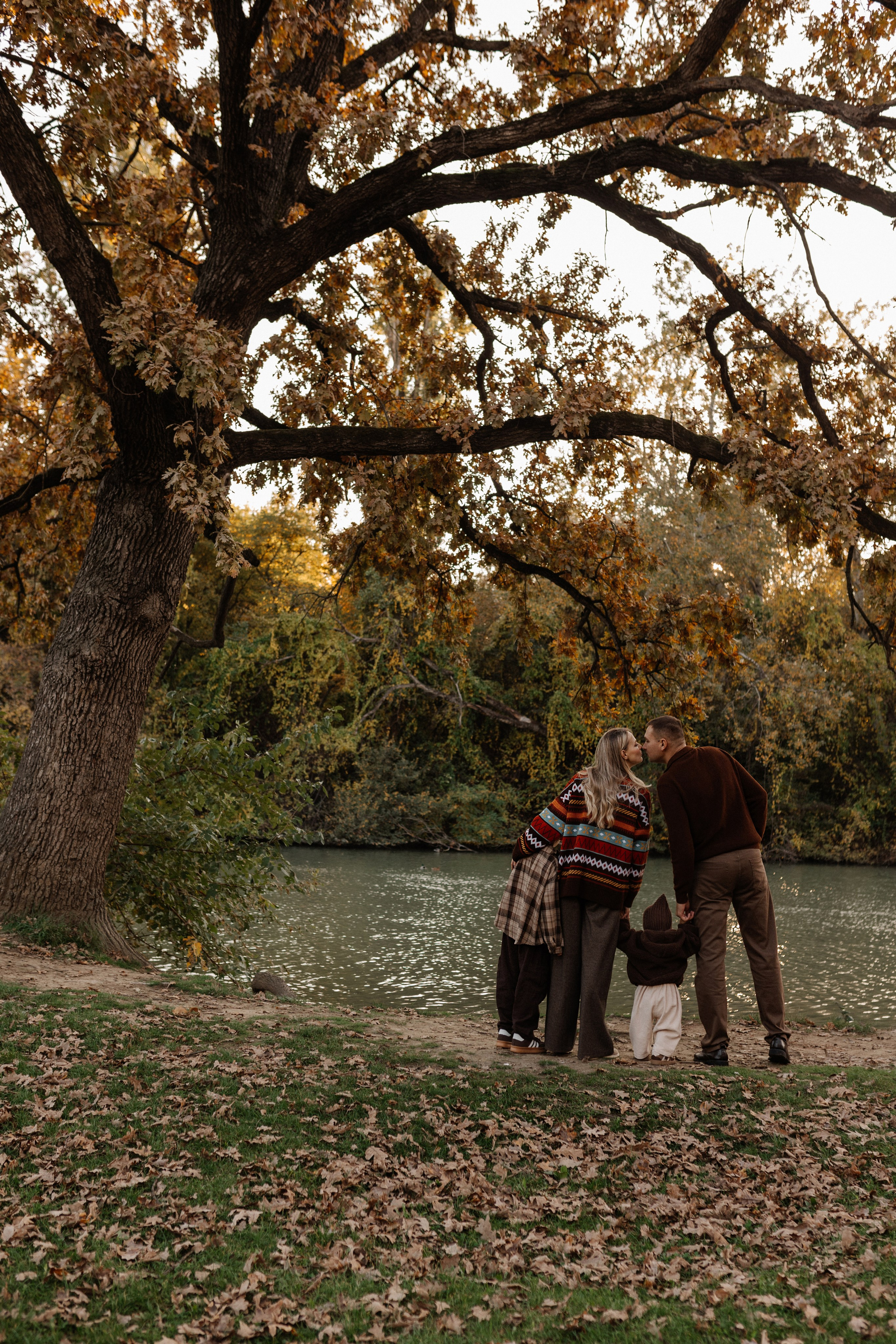 Семейная фотосессия в Краснодаре на природе, фотограф Яна Морева. Семейный фотограф в Краснодаре Яна Морева