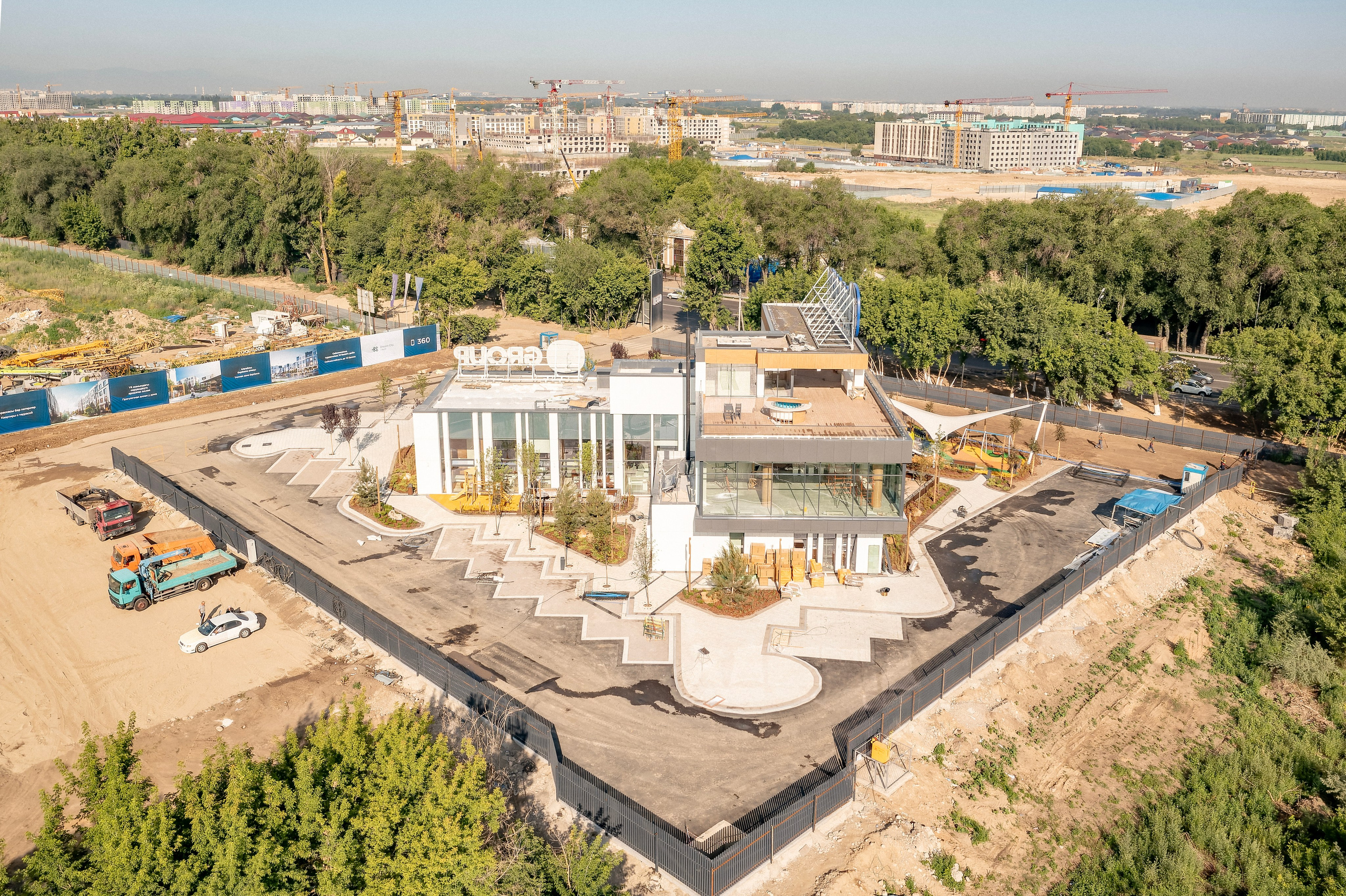 Алматы, ход строительства отдела продаж Bi Group Dream City Tech, июнь 2025. Интерьерный фотограф Алматы