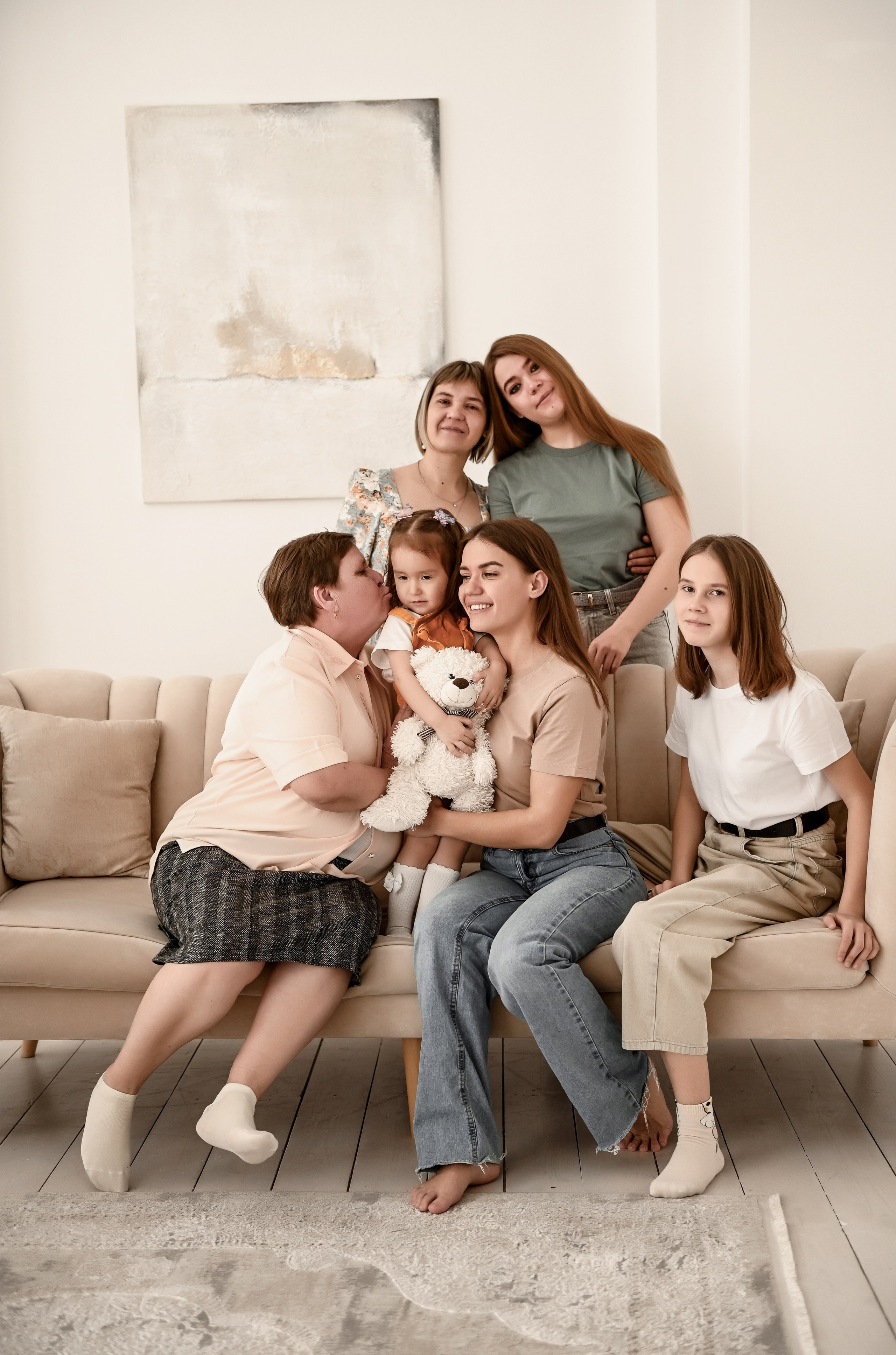 Семейная студийная  фотосессия 2. Свадебный, семейный, детский, контент фотограф в Омске Максим Ильин