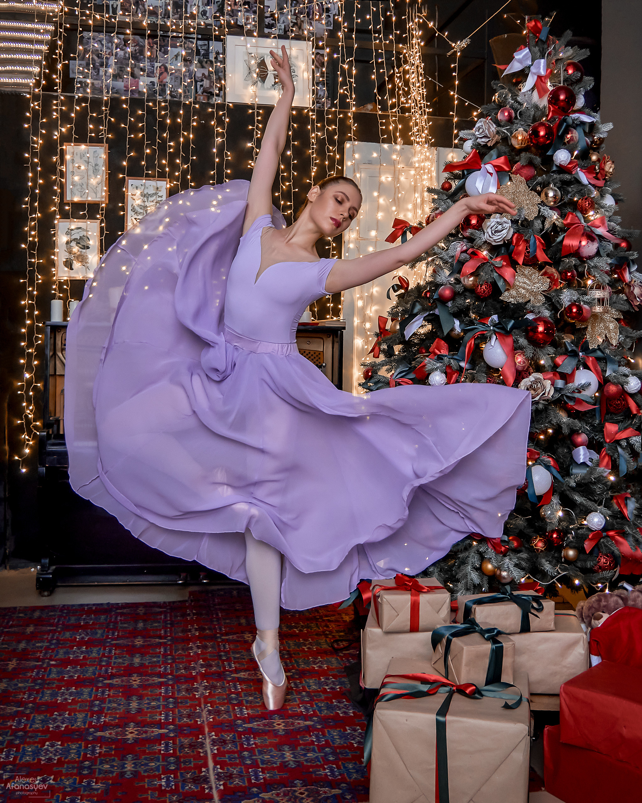 Новогодний балет с Ирина в студии Husky studio. Портретная фотосъемка в Москве. Фотограф Алексей Афанасьев