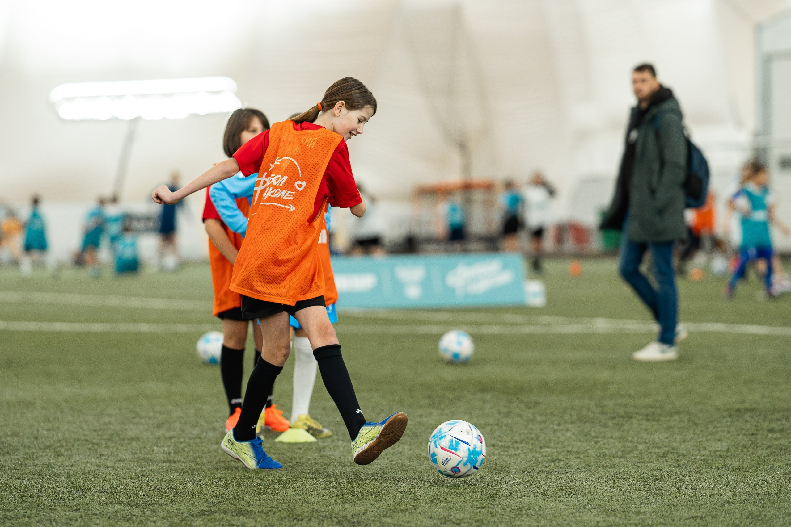Фестиваль «СИБУР. Урок футбола» в рамках проекта Российского футбольного союза «Футбол в школе». Портретный и репортажный фотограф в Воронеже: Анастасия Пузикова