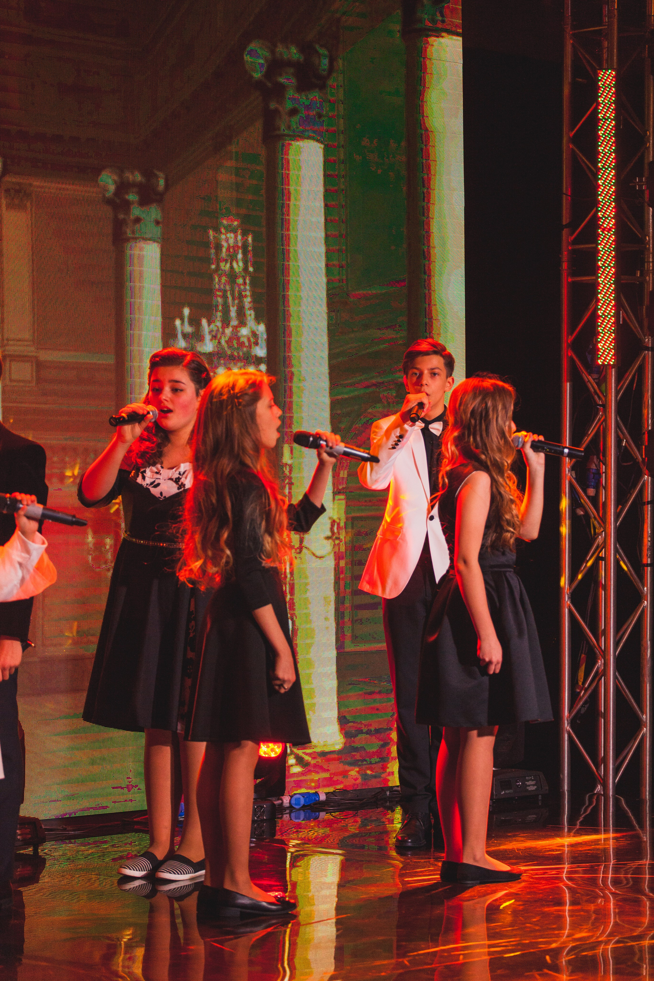 О2ТВ группа СТРАНА. Видеооператор/Фотограф Николай Завьялов