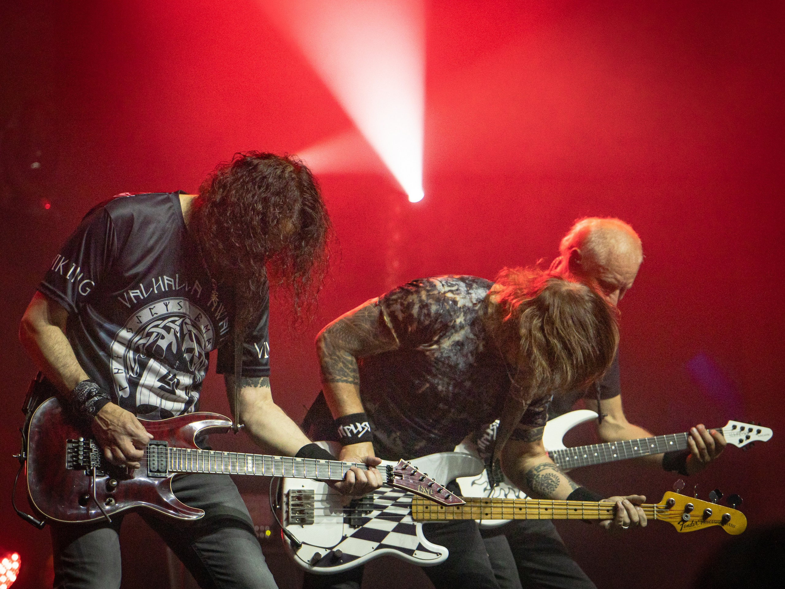 Ария. Фотограф. г. Южно-Сахалинск. Олег Толстов