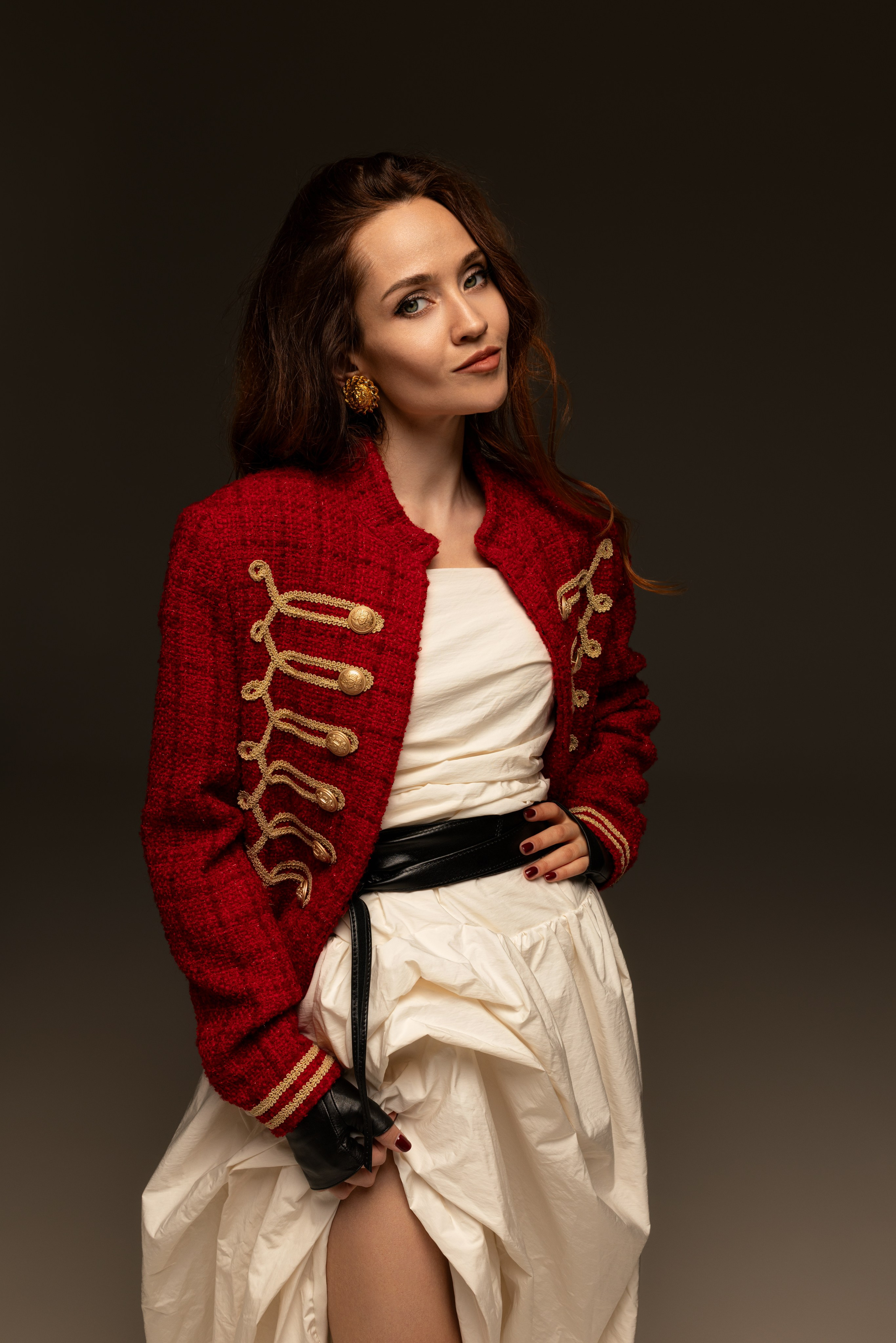 Студийная съемка с Еленой на циклораме с импульсным светом в формате для «себя». Дмитрий Шульгин, портретный фотограф в Воронеже