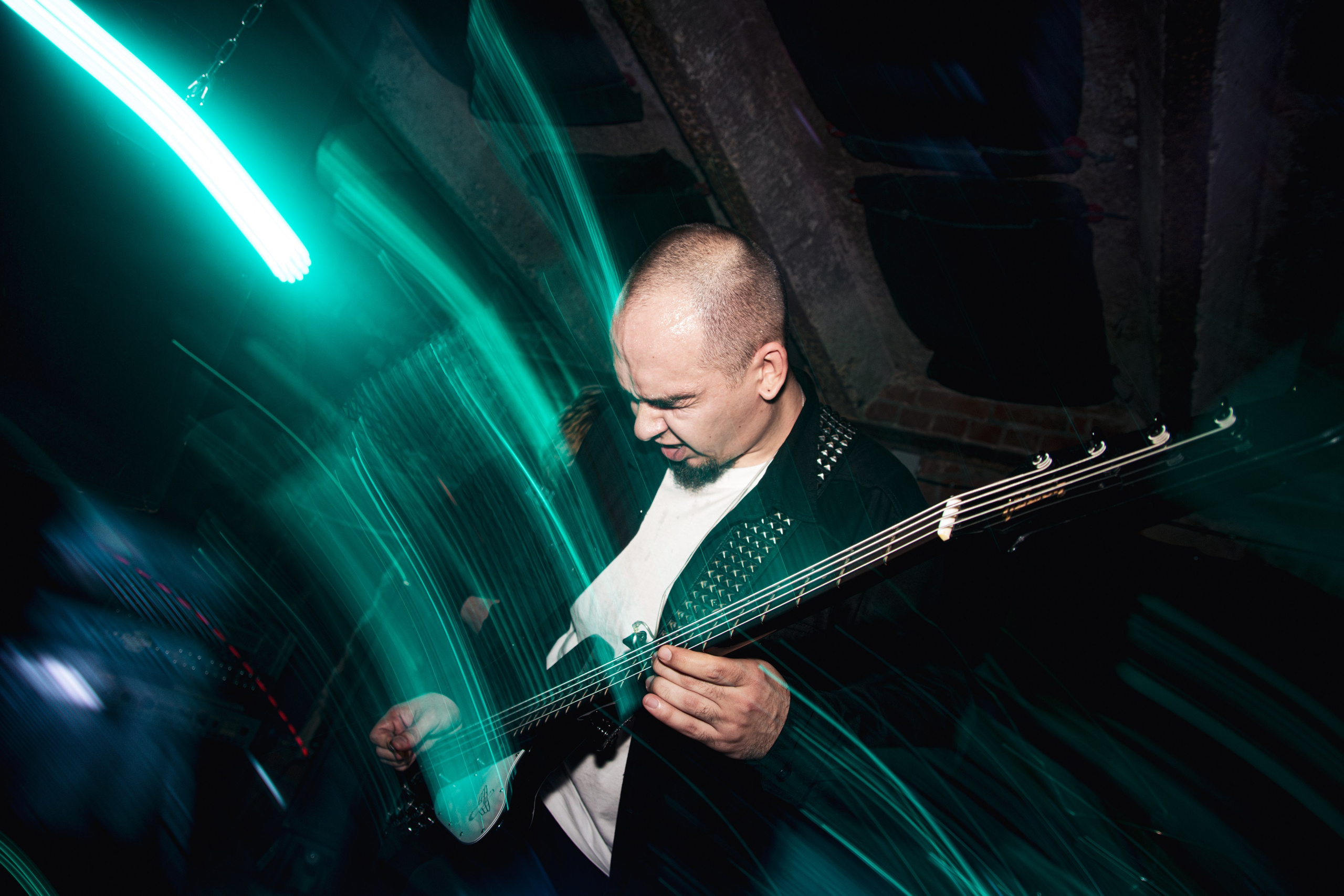 Laugar & Шумы Штормовых Широт & Пожары На Дальнем Севере 11.10.2025. Репортажный фотограф в Москве Legiodot