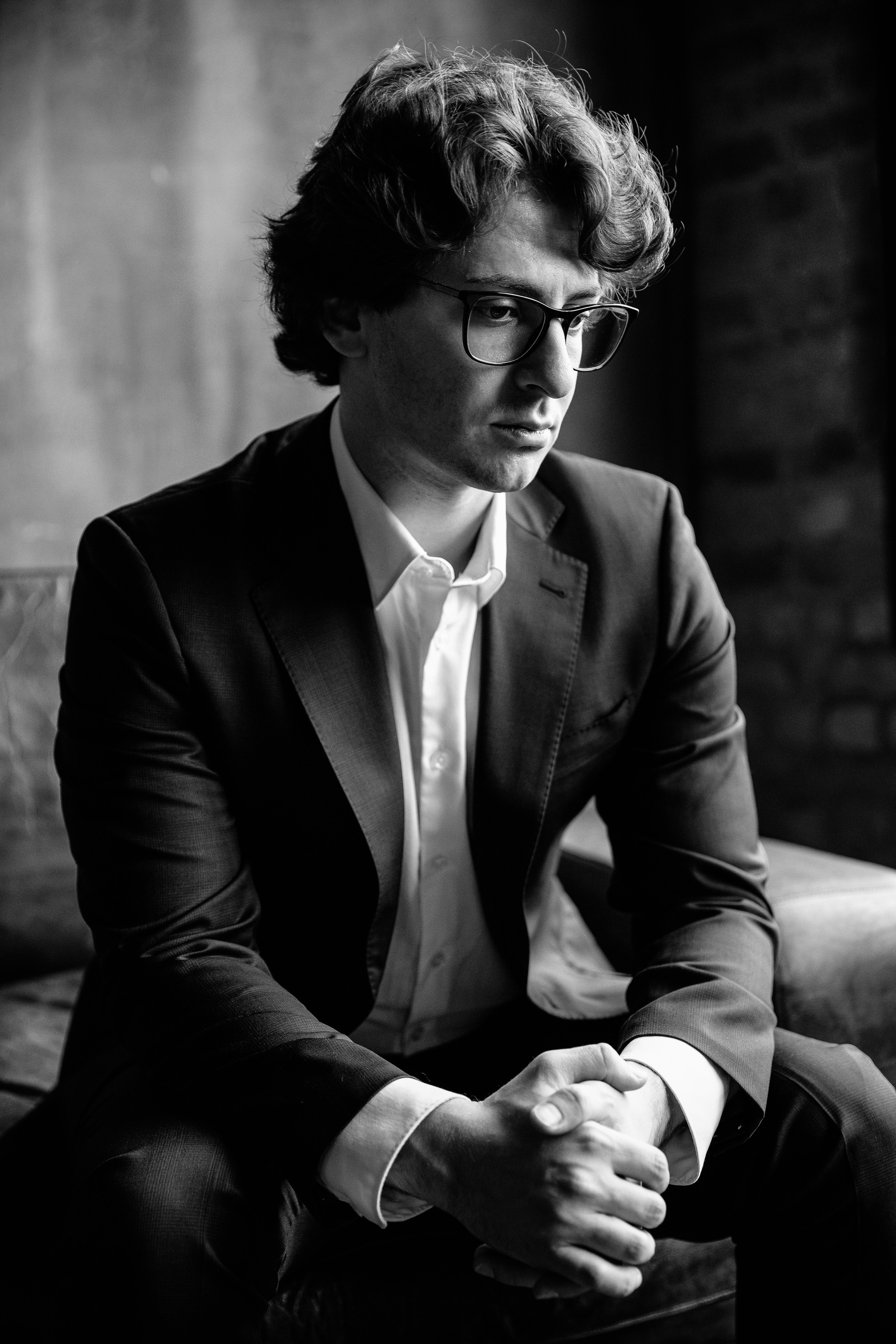 Бизнес портерт для эксперта. Бизнес-фотограф в Москве — Виталий Агабабян