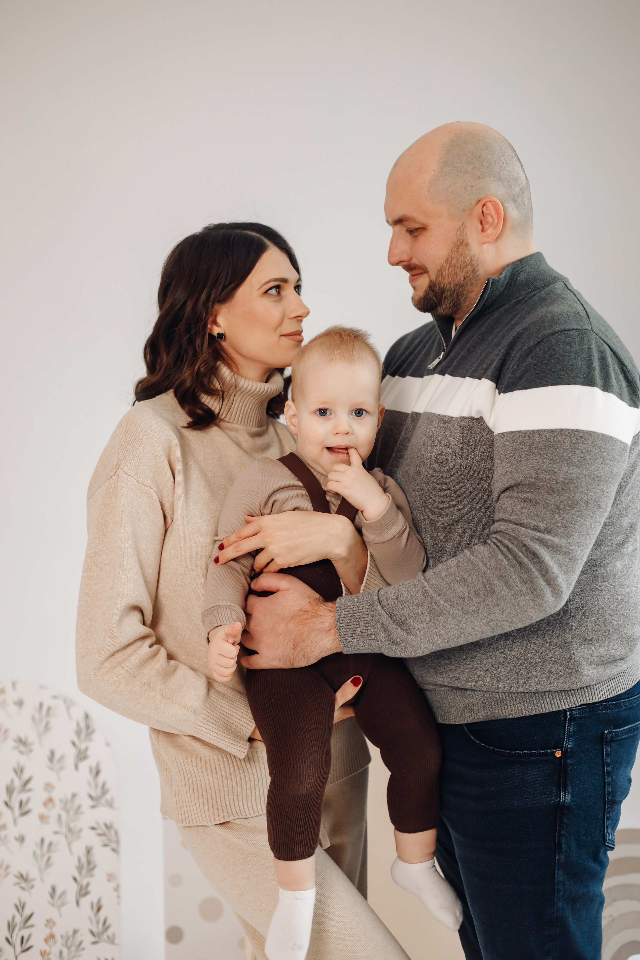 Семейная фотосессия в студии. Свадебный и семейный фотограф в Краснодарском крае Мария Данилкина