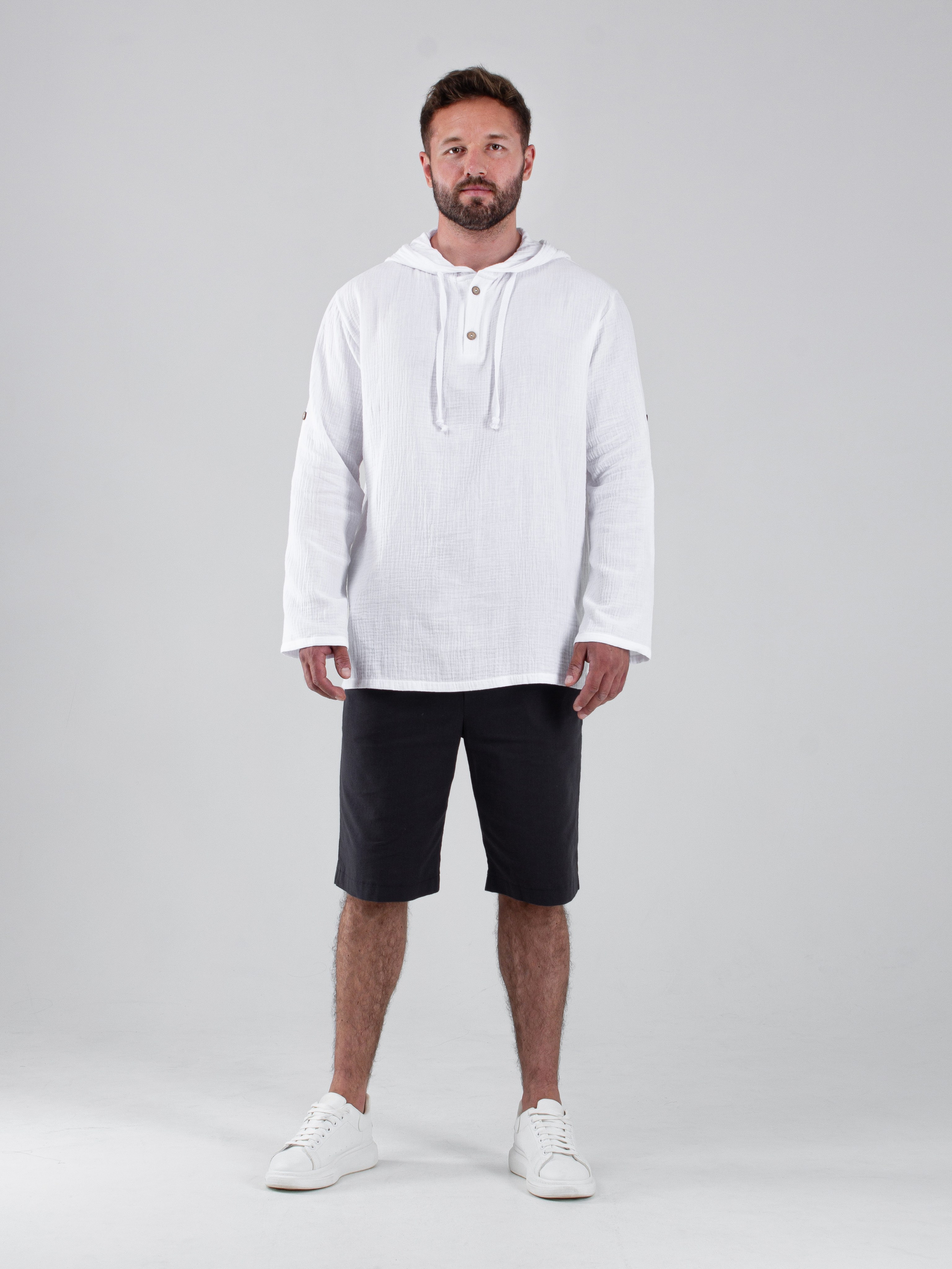 Илья. Фото для маркетплейсов в самых сочных локациях города Сочи