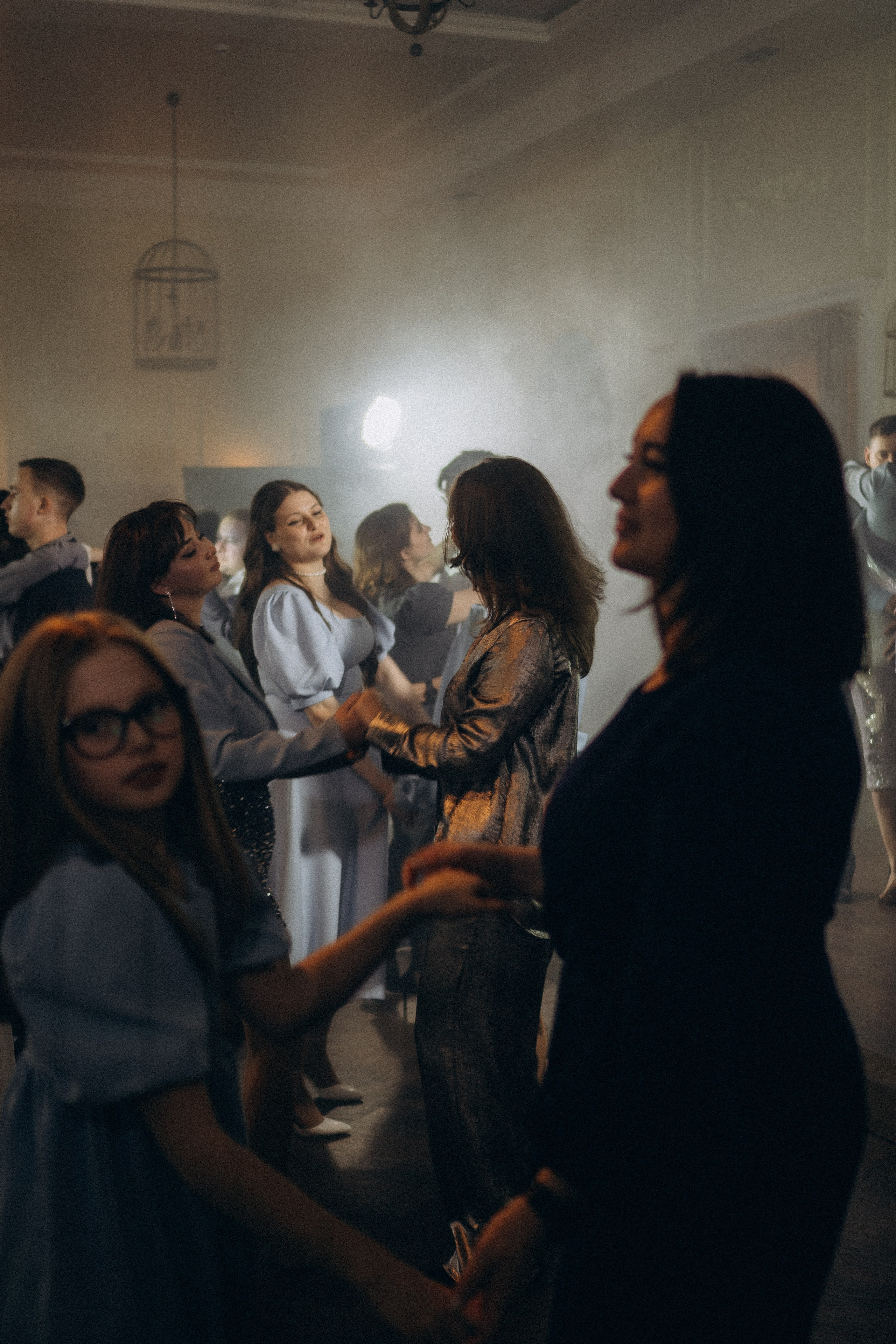 СВАДЕБНАЯ СЬЕМКА СБОРОВ В ОТЕЛЕ И ВЫЕЗД НА ЦЕРЕМОНИЮ (СНЯТО В СИБИРЕ В НИЖНЕВАРТОВСКЕ). Профессиональный фотограф, Санкт-Петербург — Виктория Богомолова