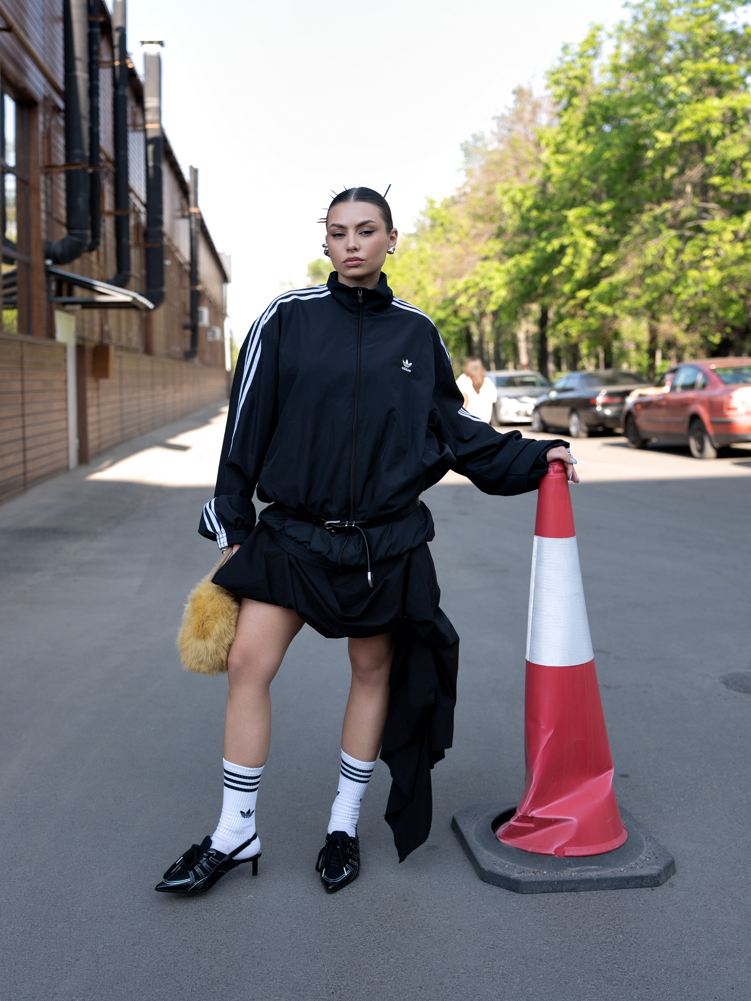 Visa Fashion Week Almaty Pre-Fall 2026 April StreetStyle Day 2. Сайт Алматинского НЮ АРТ, будуар и фэшн фотографа Дениса Карпенко