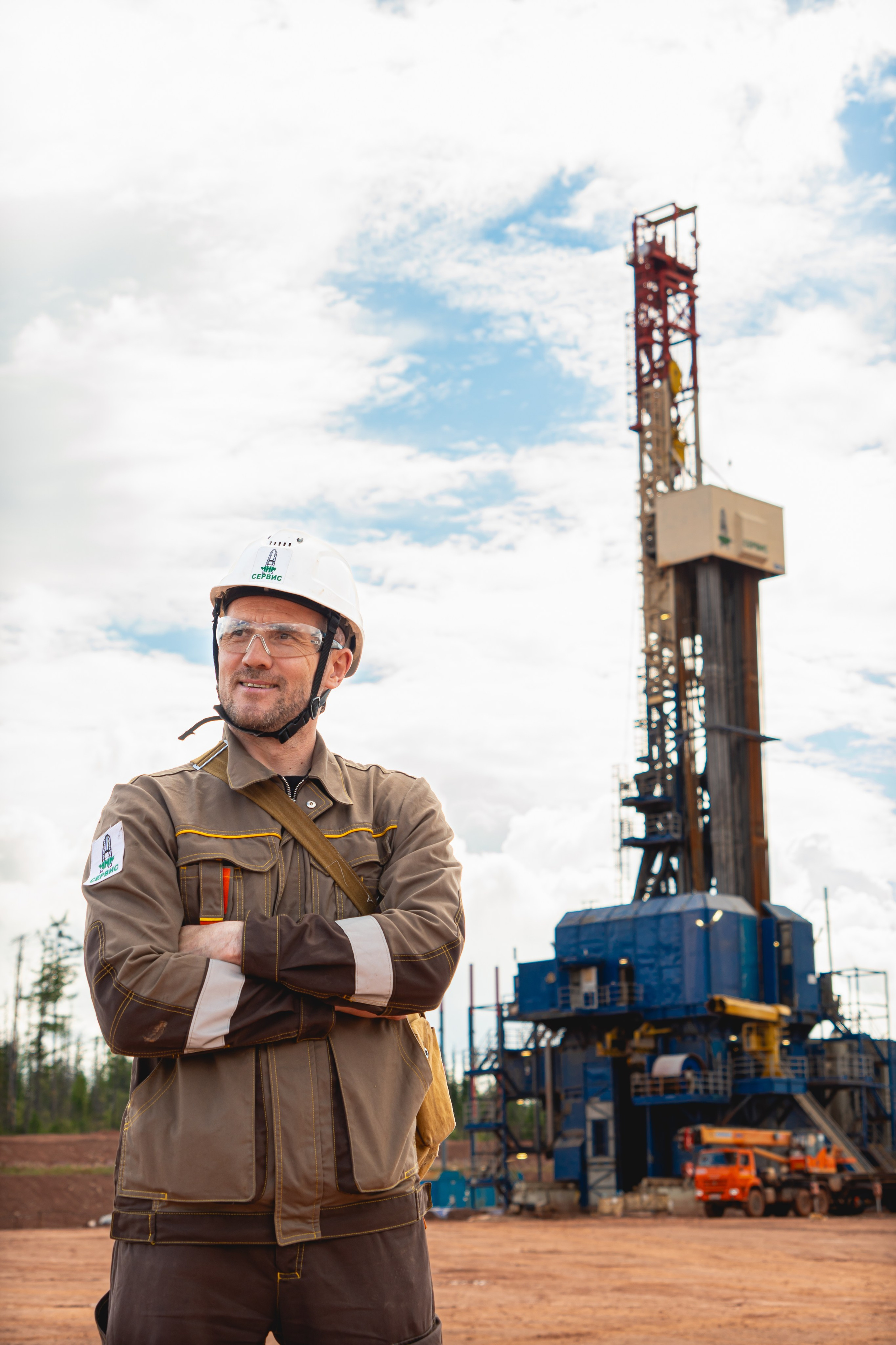 Репортажная (документальная) фотография. Занимаюсь профессиональной фотографией и живу рядом с Байкалом. Работаю в разных жанрах