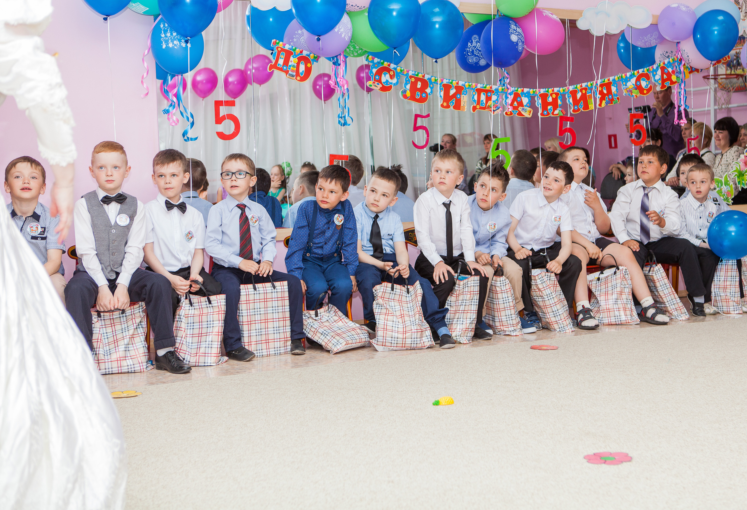 ФОТО ВЫПУСКНОЙ В ДЕТСКОМ САДУ. Выпускные Фотоальбомы. Фотограф в Перми