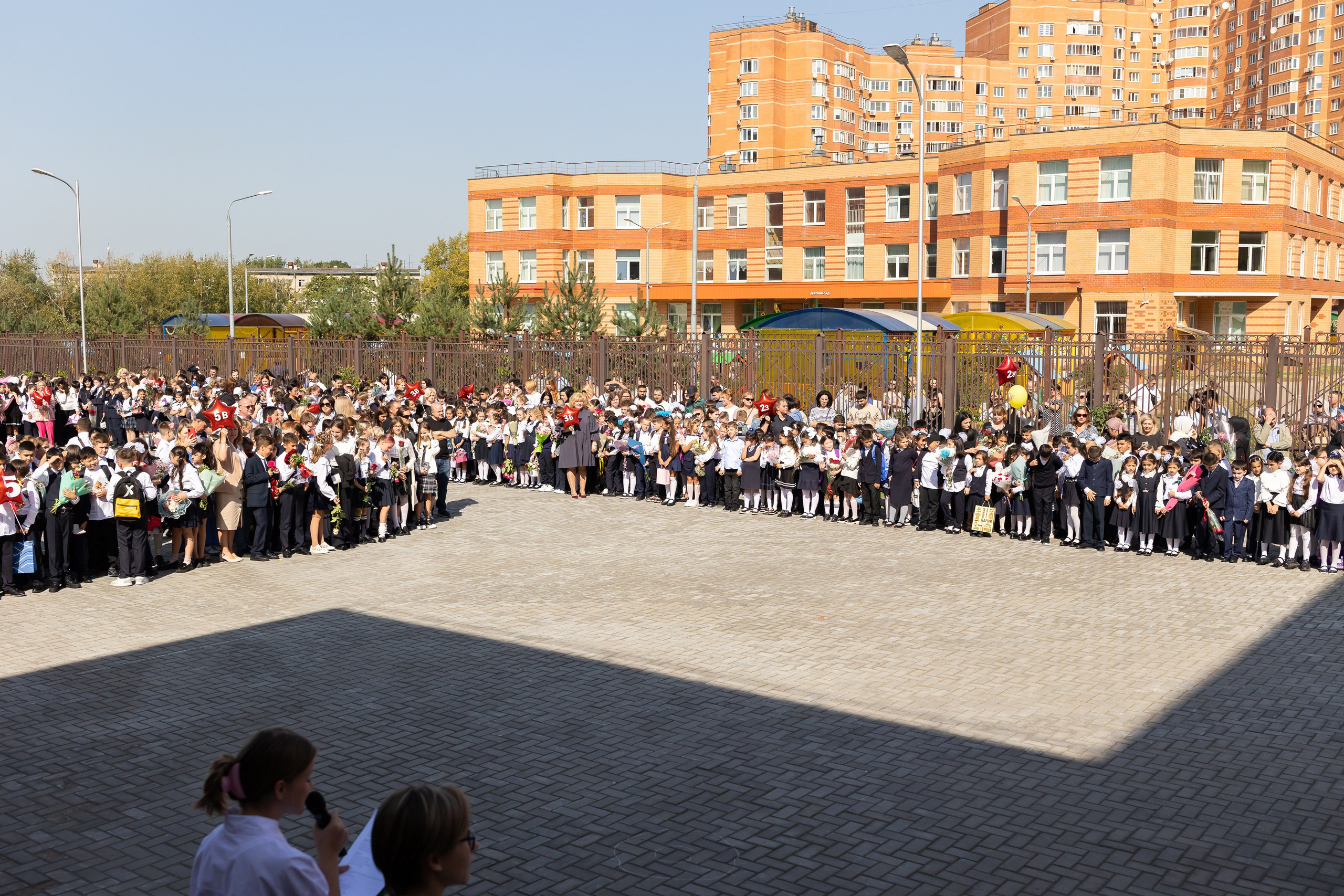 Линейка 1 сентября. Профессиональный Фотограф в Москве Андрей Славнов
