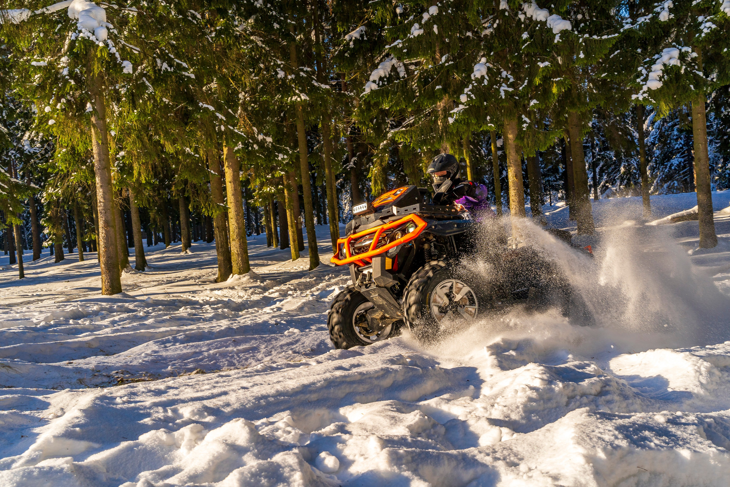Кудрово ATV. Графический дизайнер Илья Левченко