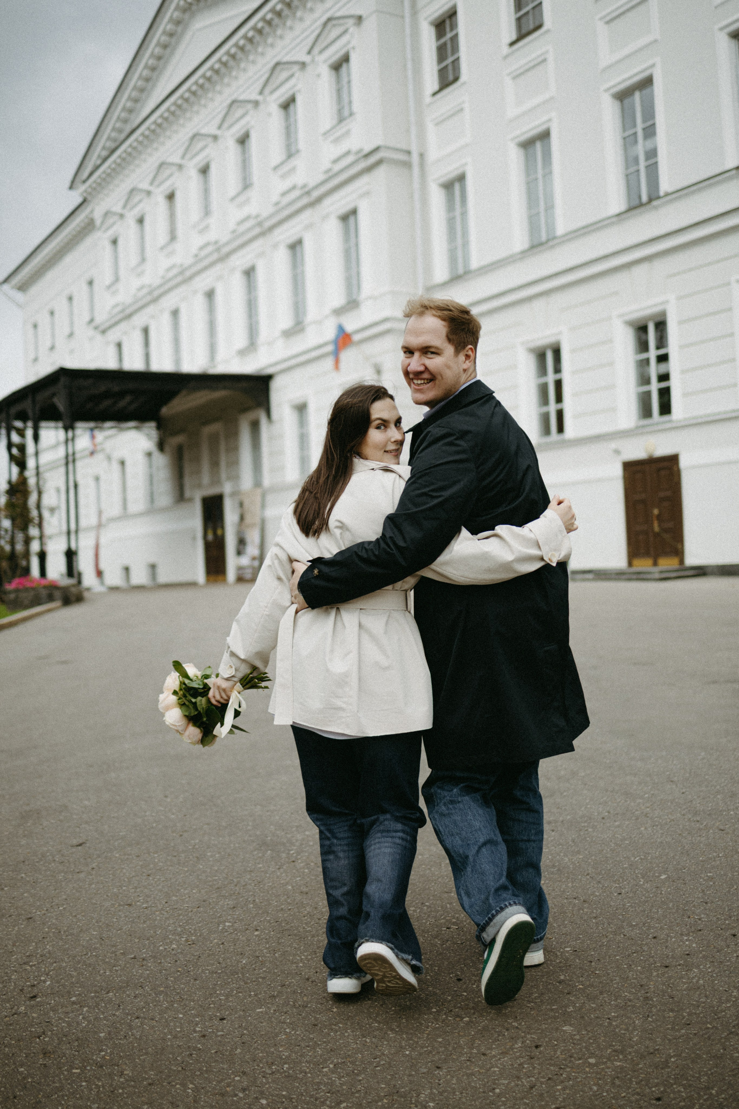 Поцелуи у фонтана. Про любовь