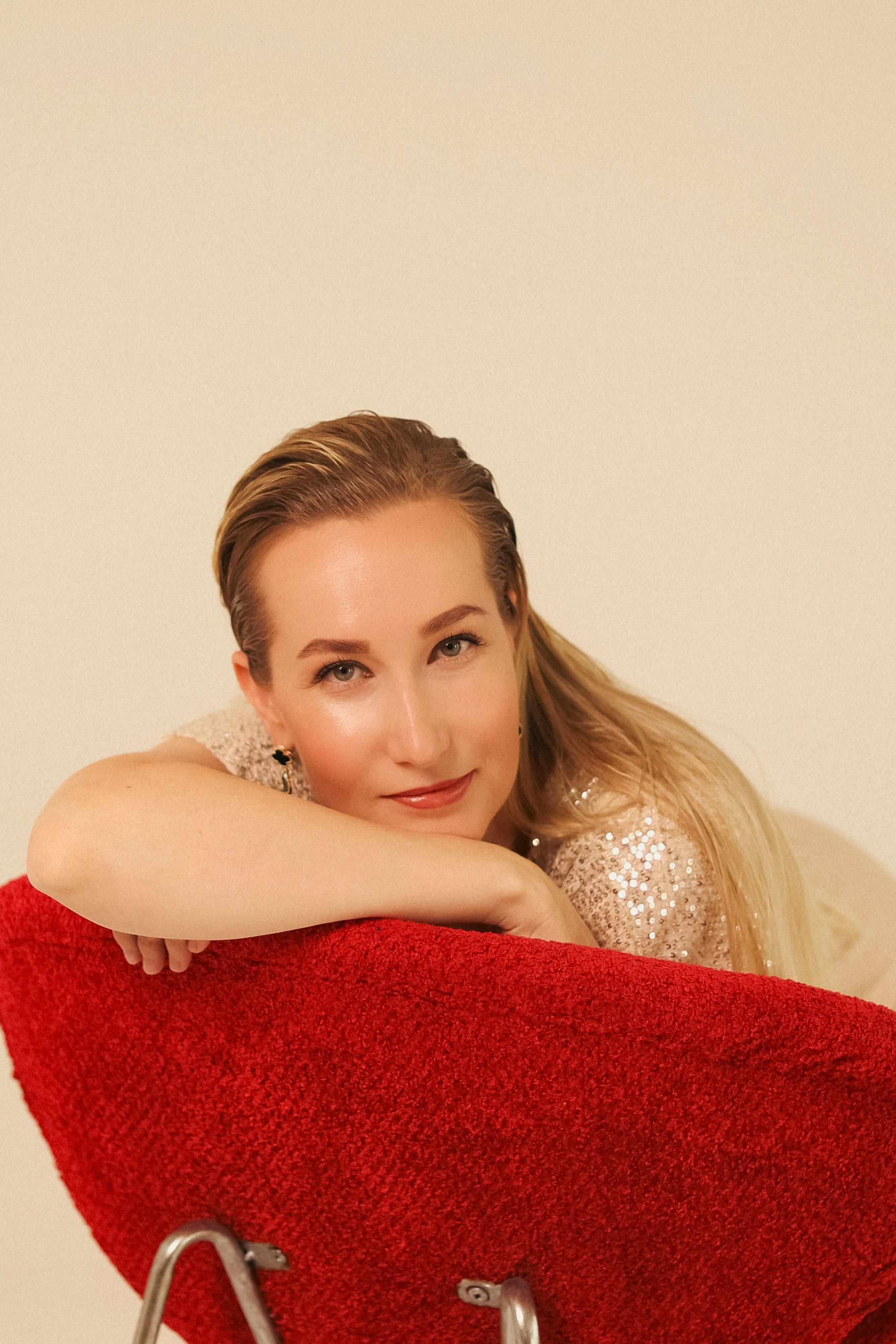 Студийная съемка. Фотограф в Астане, индивидуальная, семейная, домашняя фотосессия