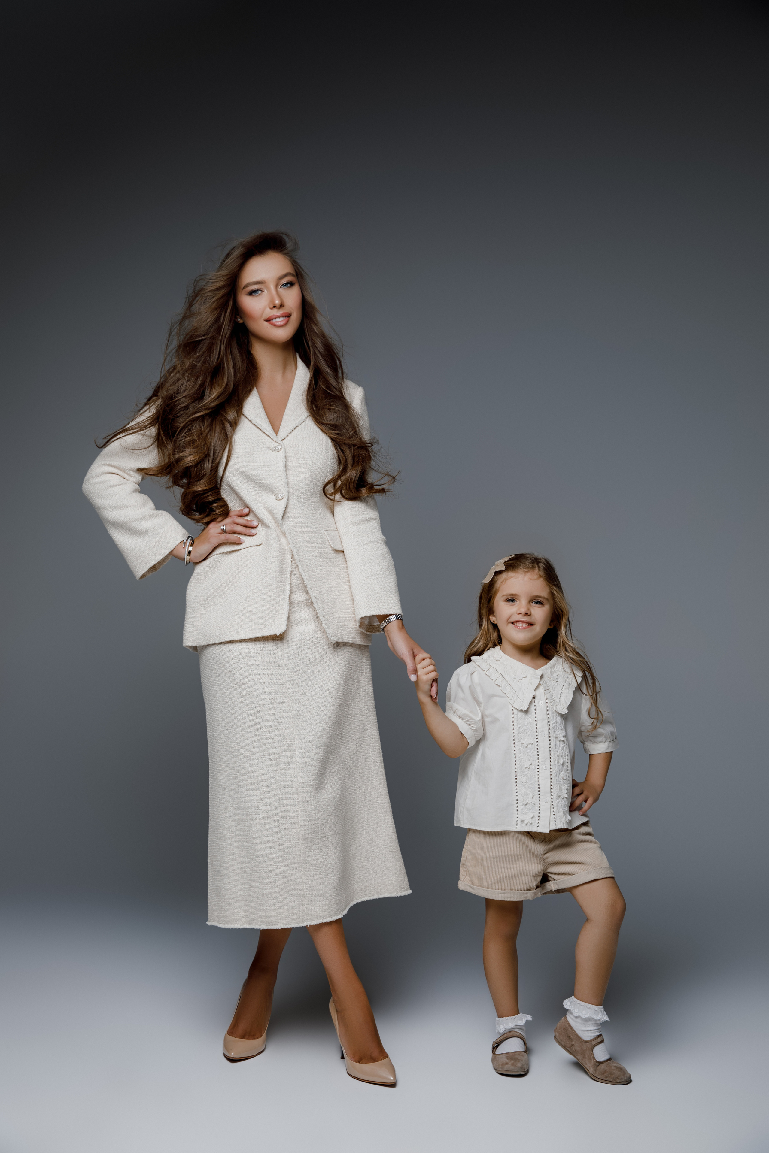 Ксения и Мира. NatalieDmi — фотосессия беременности, семейный фотограф, портрет