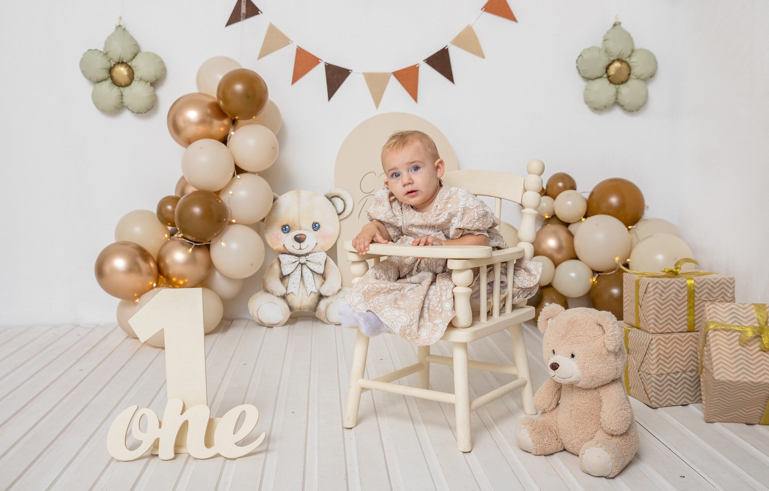 День рождения в бежевом цвете. Детский семейный фотограф в г. Находка Ольга Коваленко, фотостудия Memories