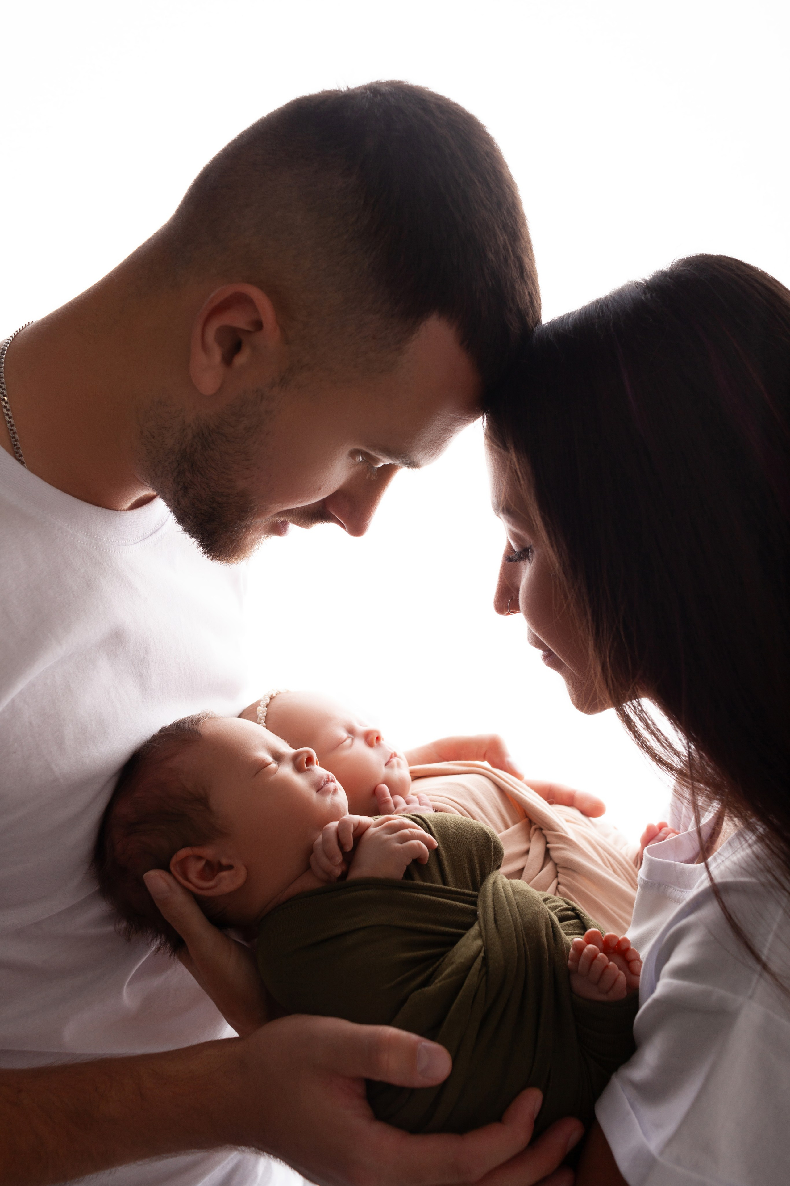 Двойня. Фотограф новорожденных г. Подольск, г. Жуковский, весь юг Москвы и Моск.обл